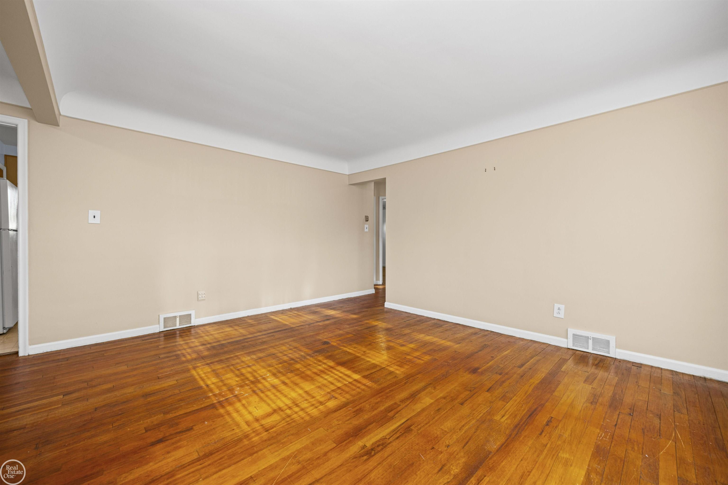 29116 Dembs Street, Roseville, MI 48066 — Photo 12