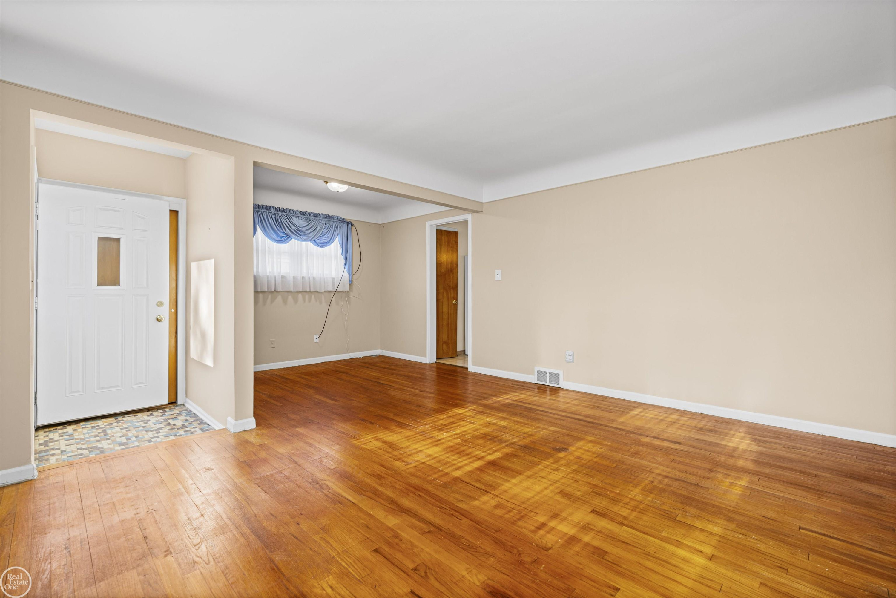 29116 Dembs Street, Roseville, MI 48066 — Photo 13
