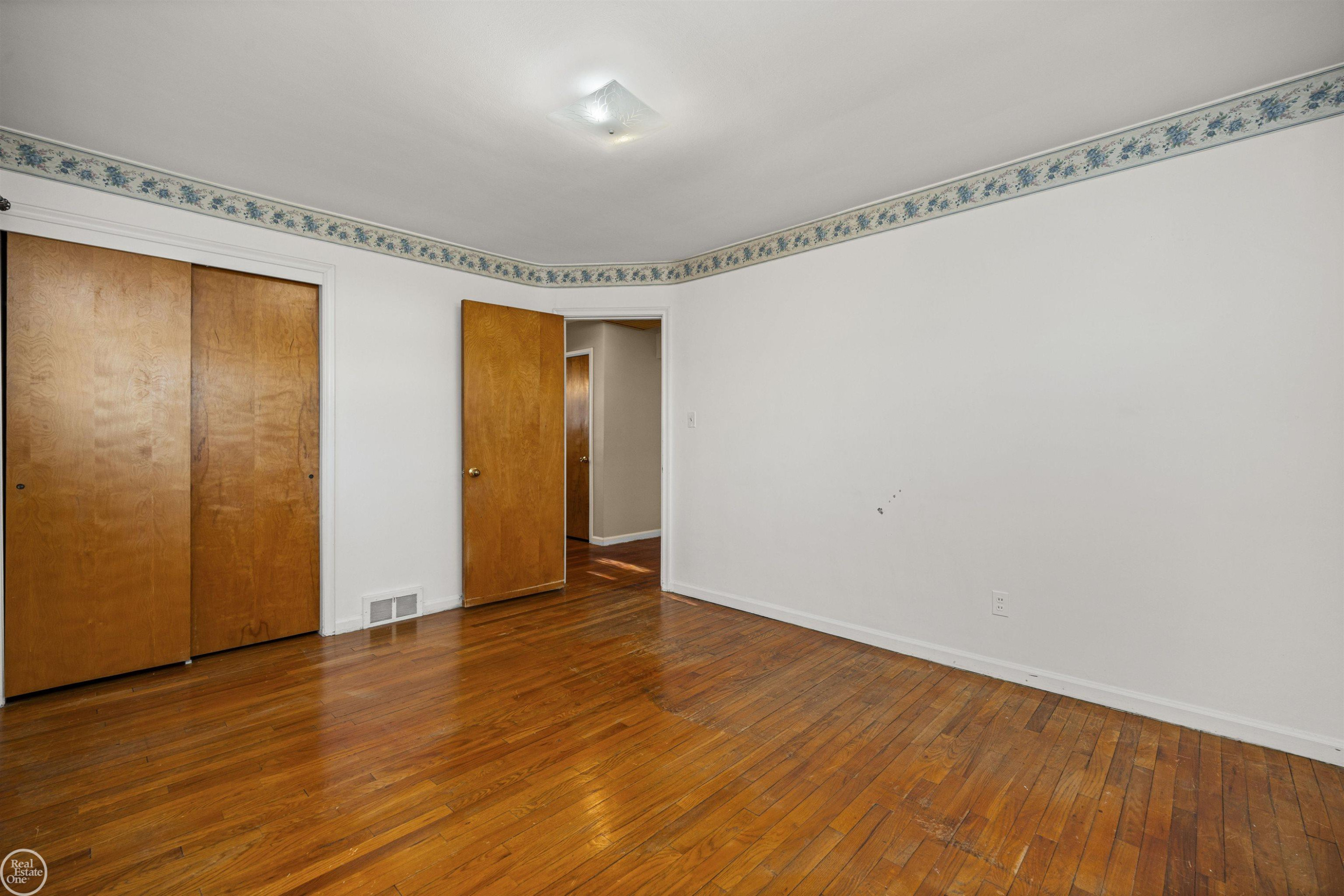 29116 Dembs Street, Roseville, MI 48066 — Photo 33
