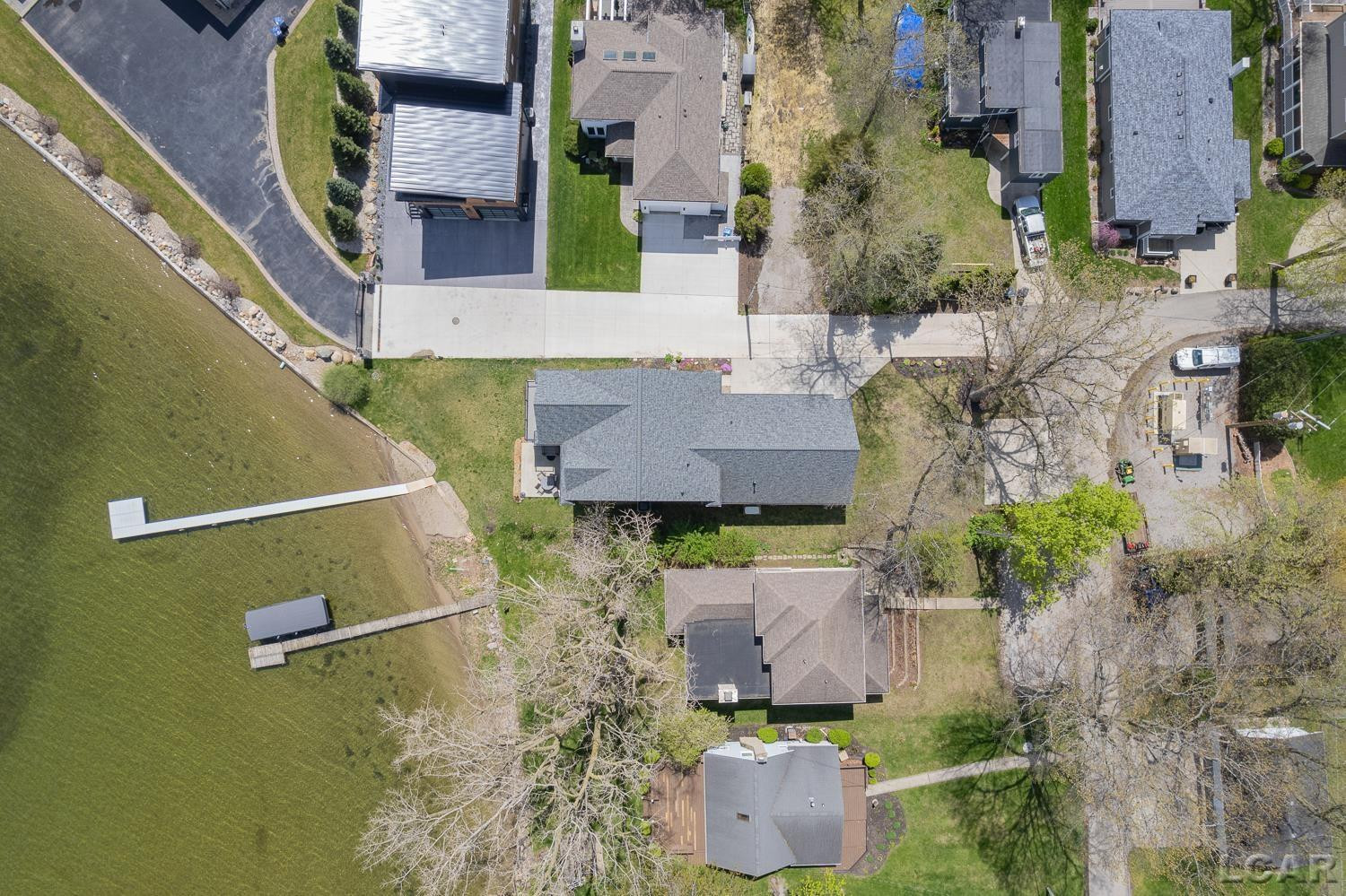 8662 Cherry Point Road, Manitou Beach, MI 49253 — Photo 38
