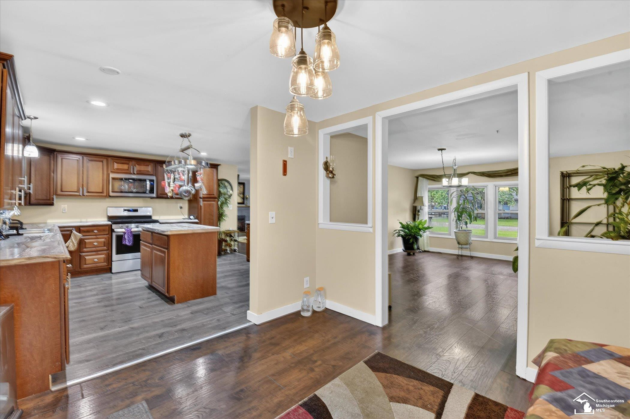 7077 Taylor Avenue, Temperance, MI 48182 — Photo 21