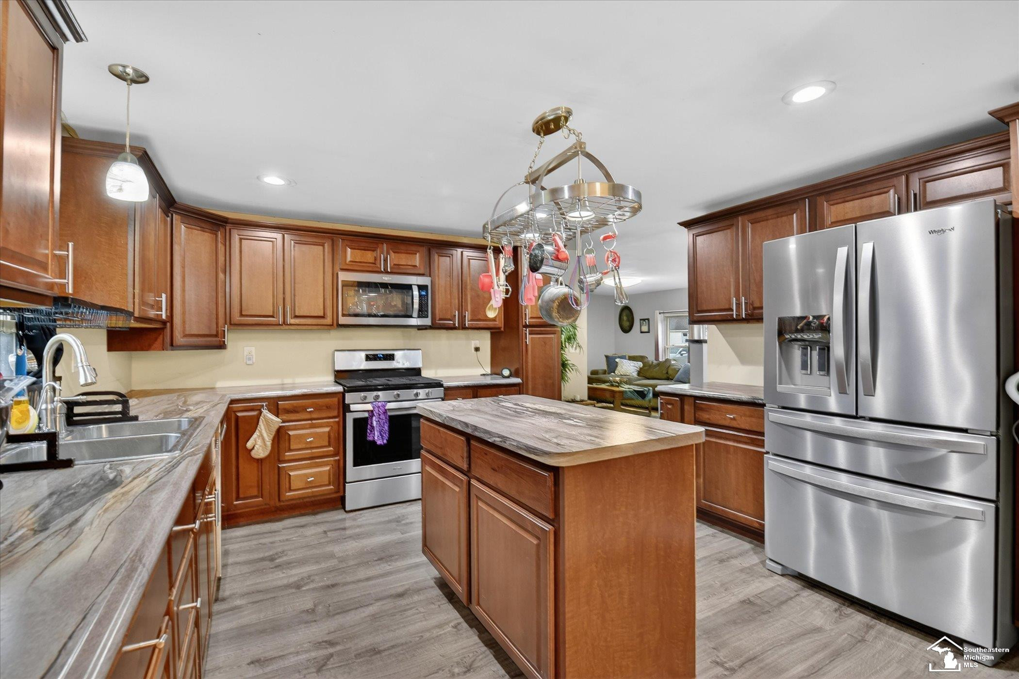7077 Taylor Avenue, Temperance, MI 48182 — Photo 23