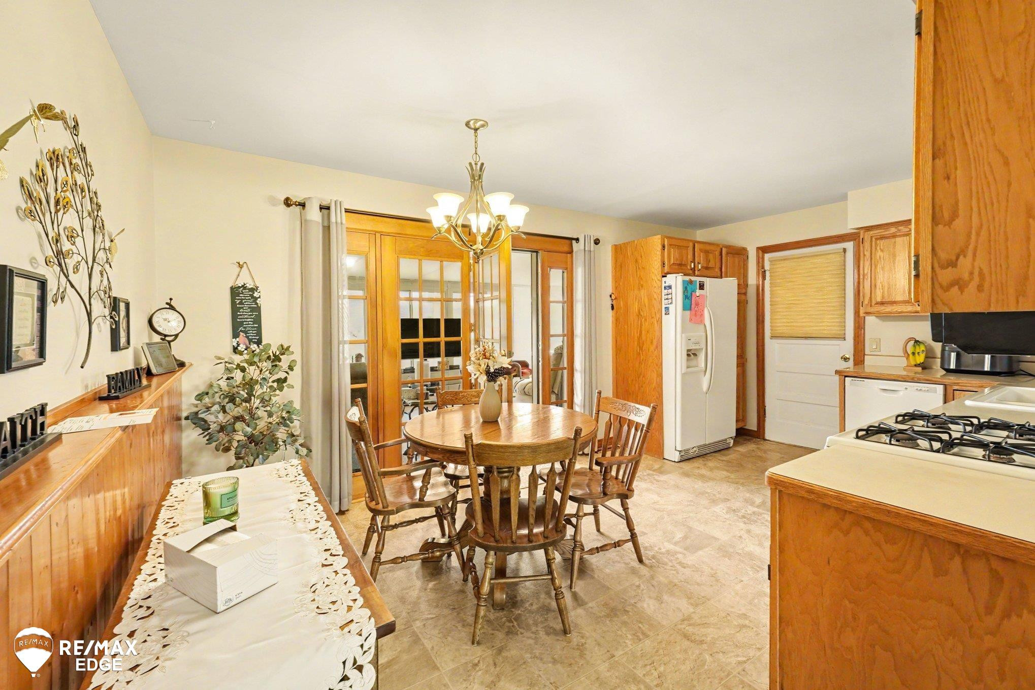 10247 E Coldwater Road, Davison, MI 48423 — Photo 5