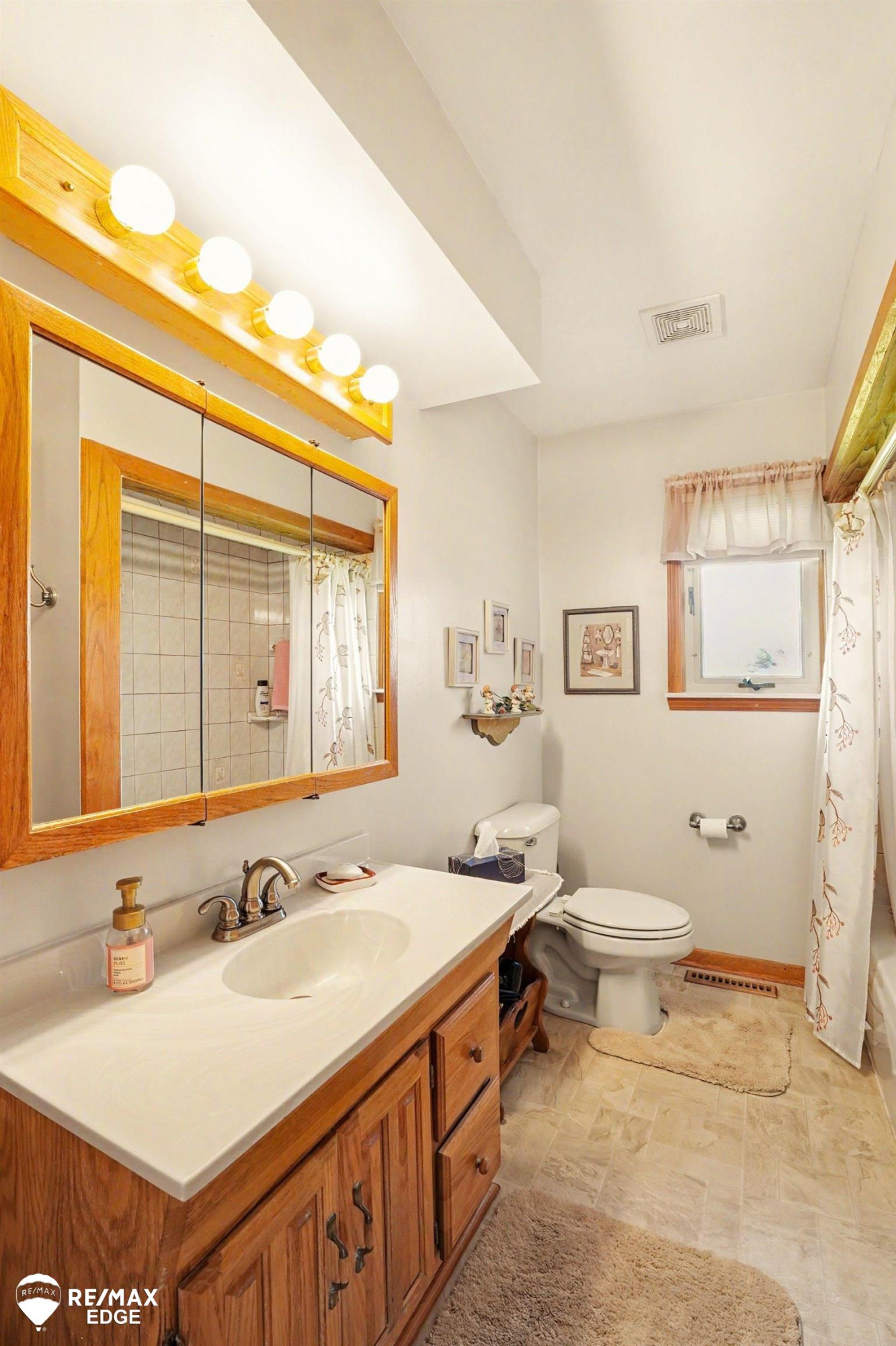 10247 E Coldwater Road, Davison, MI 48423 — Photo 16