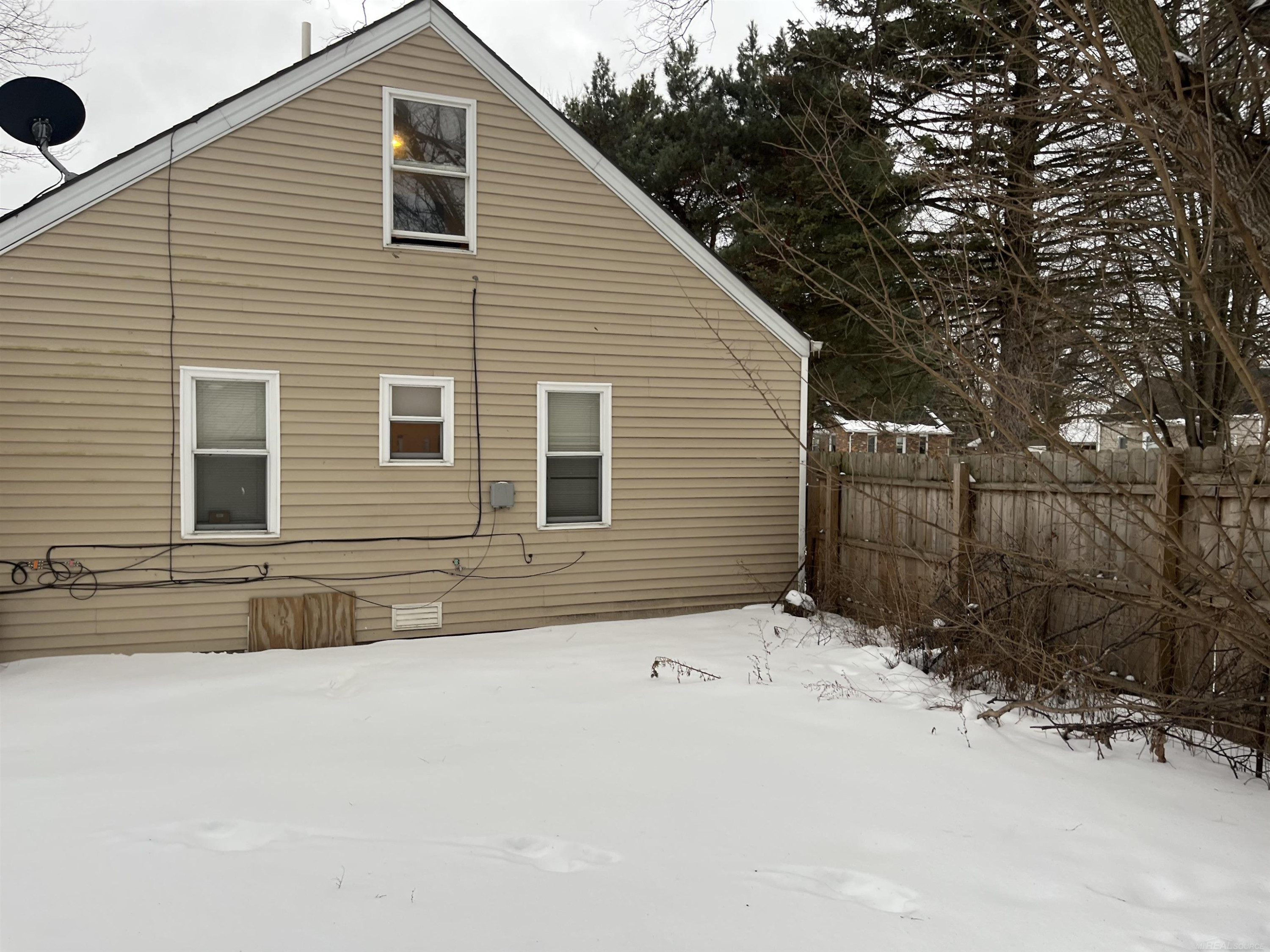 21548 Doepfer Road, Warren, MI 48091 — Photo 6