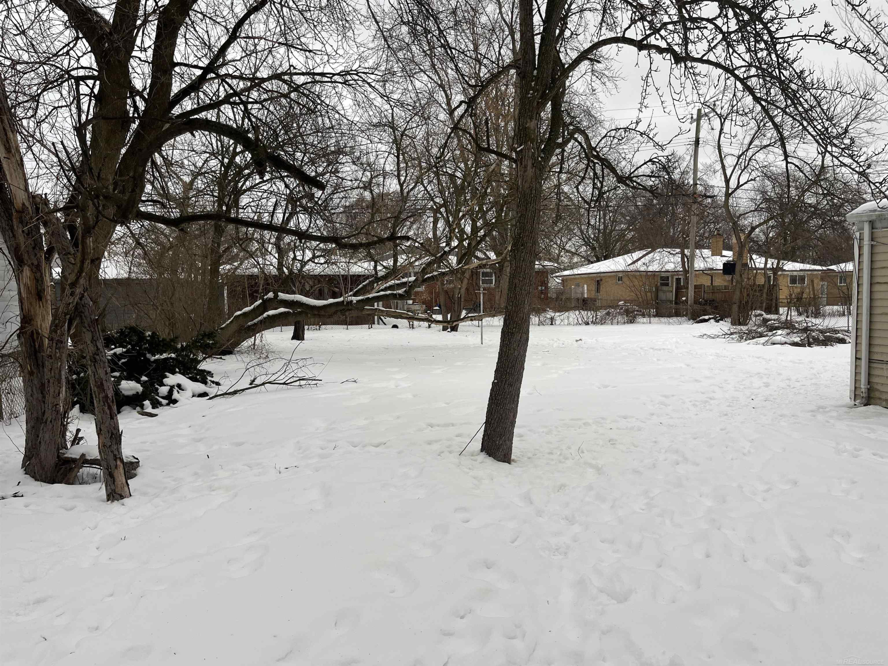 21548 Doepfer Road, Warren, MI 48091 — Photo 8