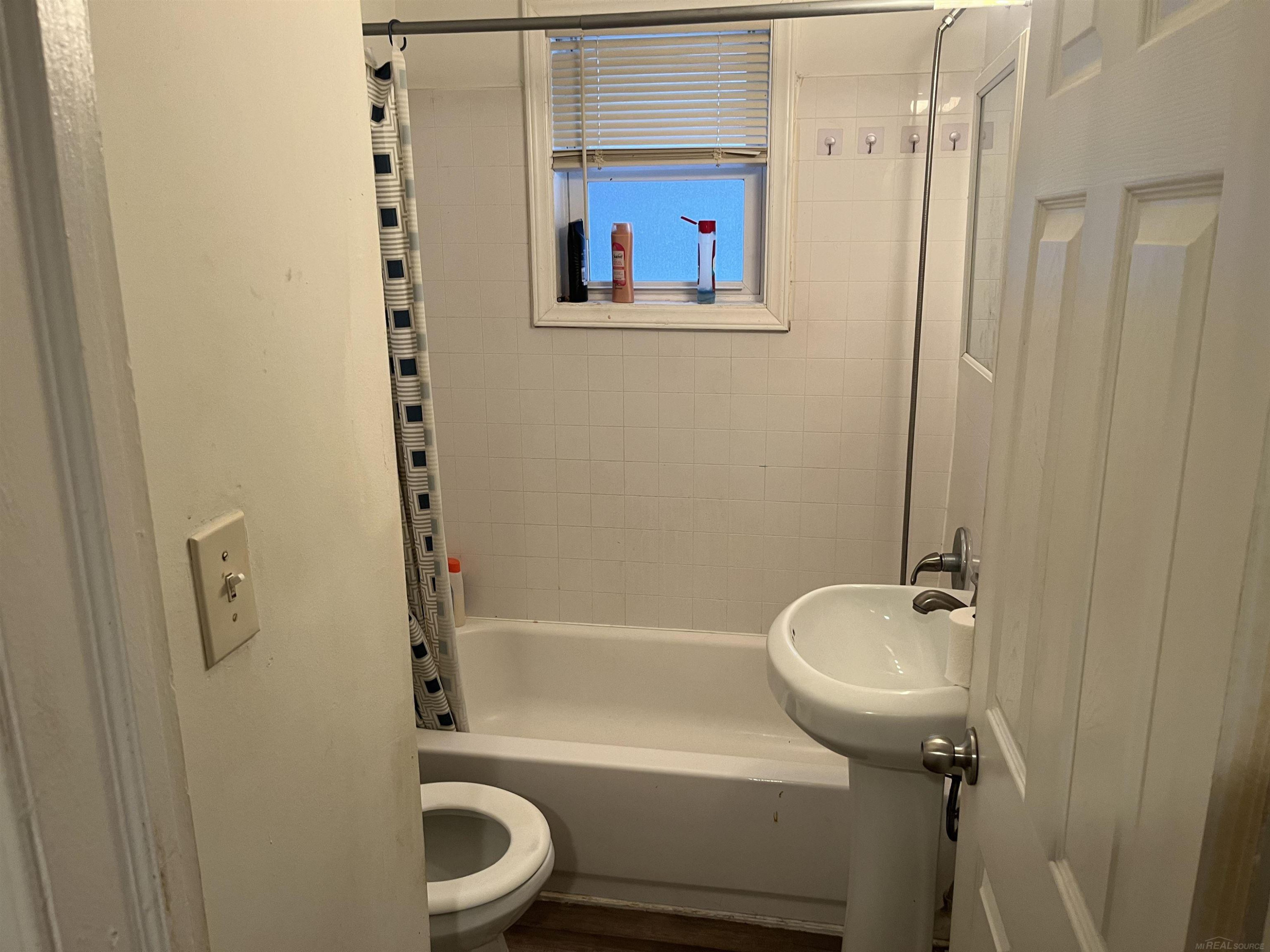 21548 Doepfer Road, Warren, MI 48091 — Photo 13