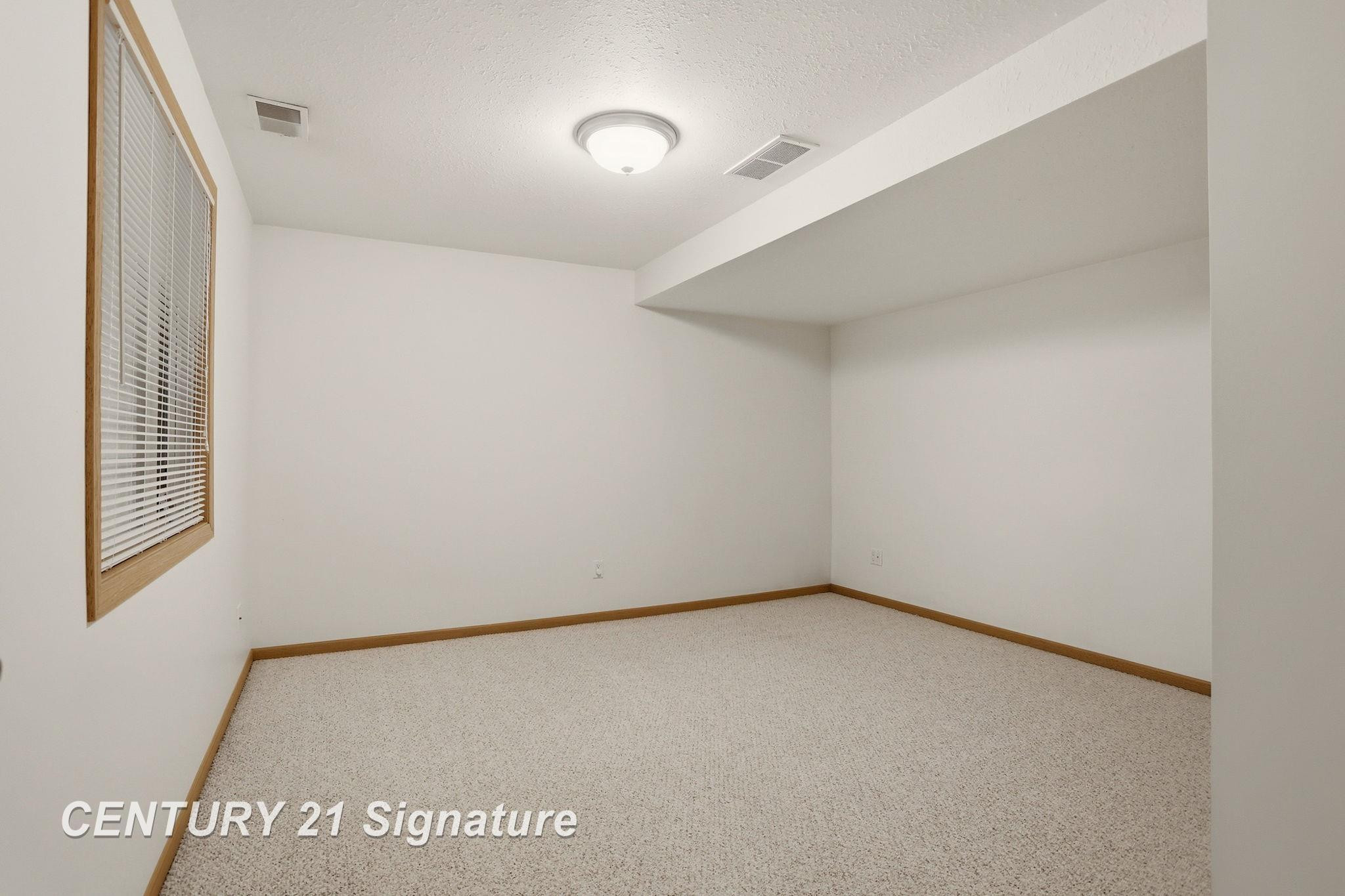 6317 Heather Ridge Drive, Bay City, MI 48706 — Photo 35