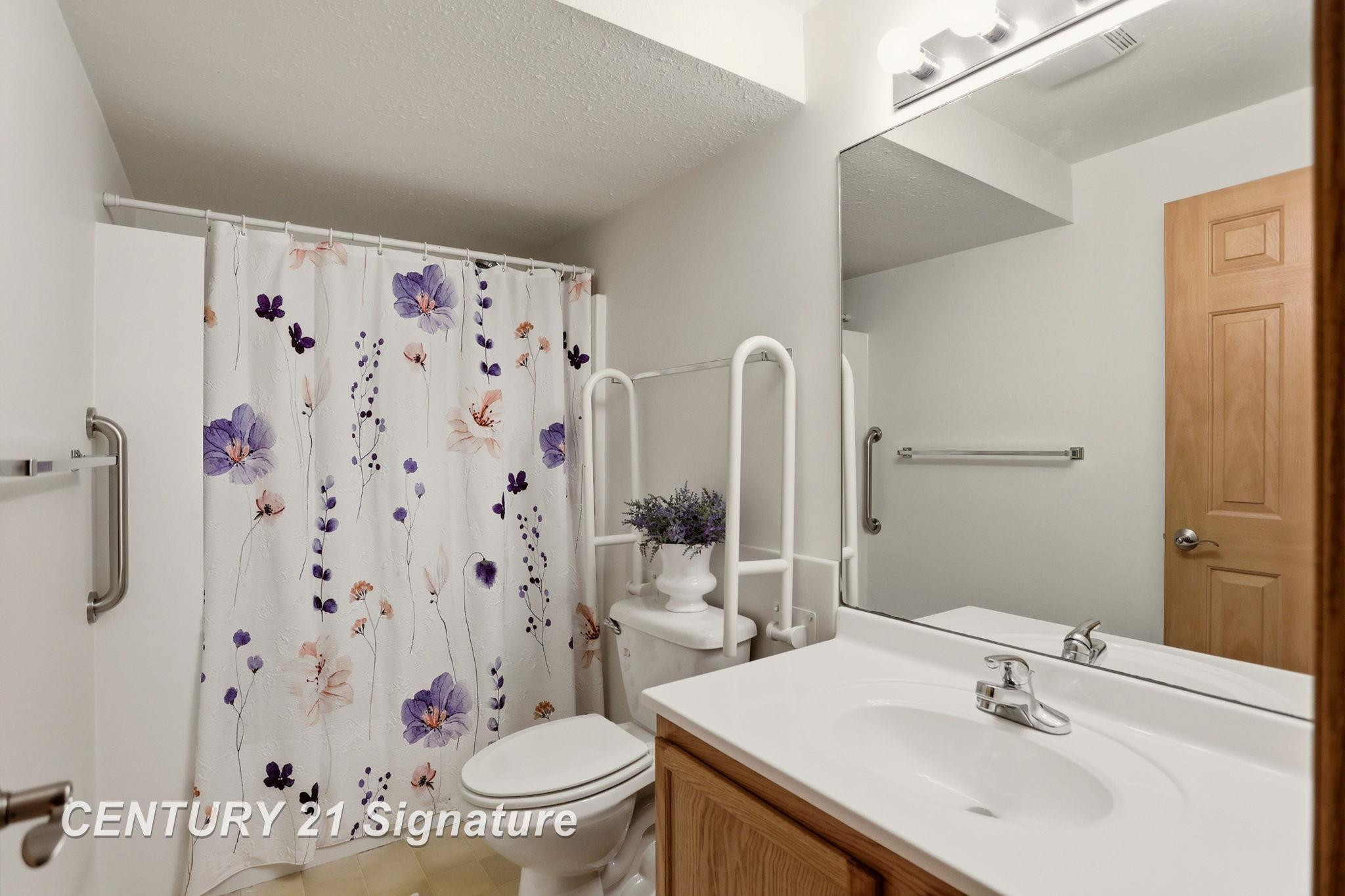 6317 Heather Ridge Drive, Bay City, MI 48706 — Photo 37