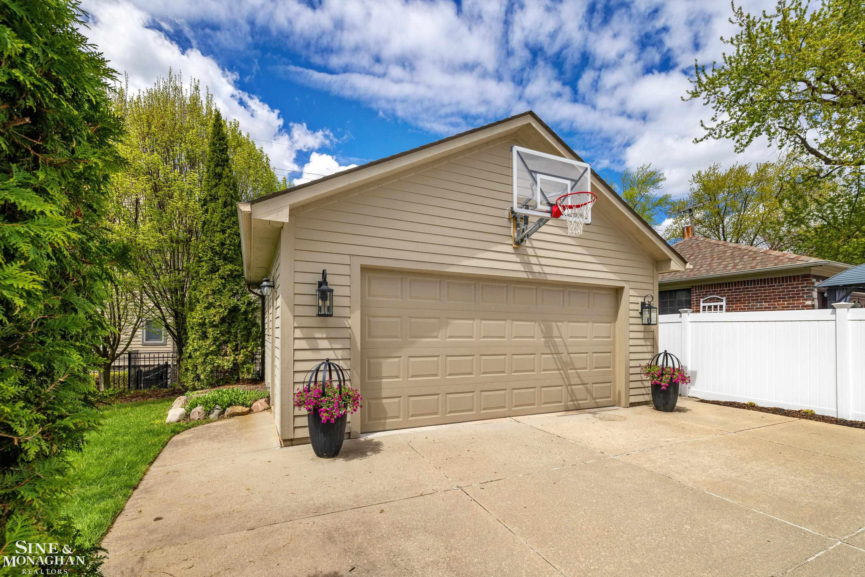 307 Taylor Avenue, Rochester, MI 48307 — Photo 51