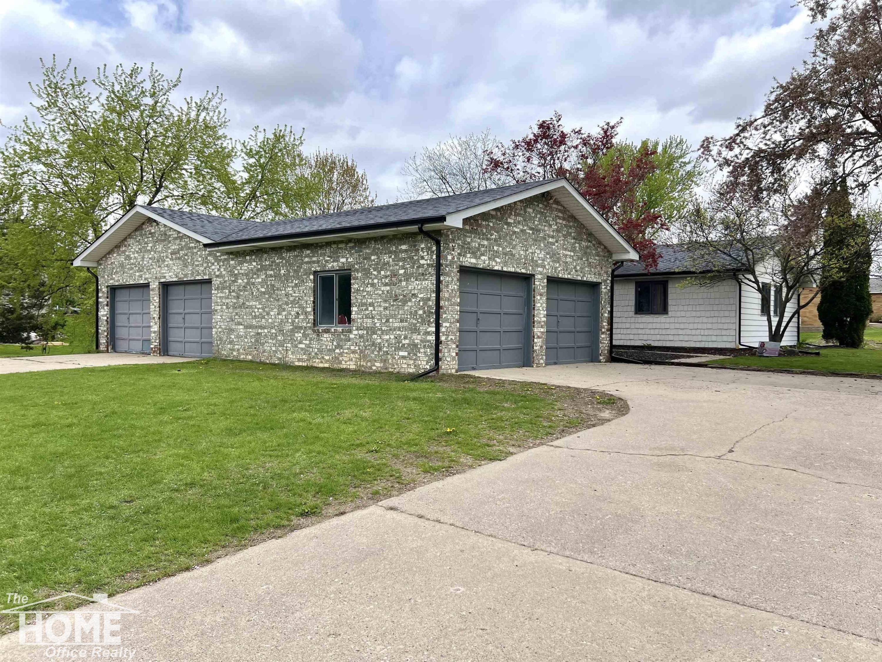 4938 Ottawa Court, Owosso, MI 48867 — Photo 51