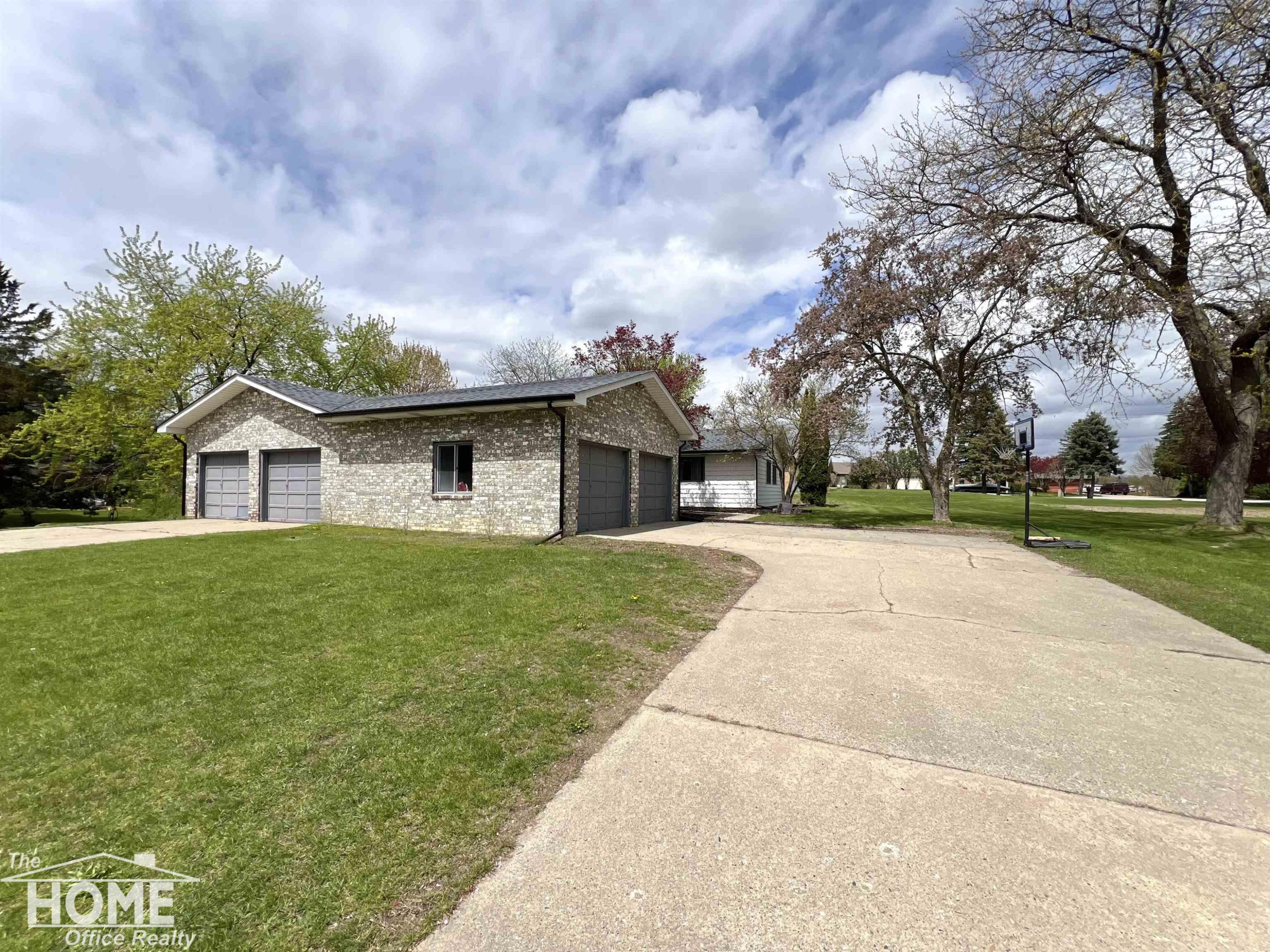 4938 Ottawa Court, Owosso, MI 48867 — Photo 78