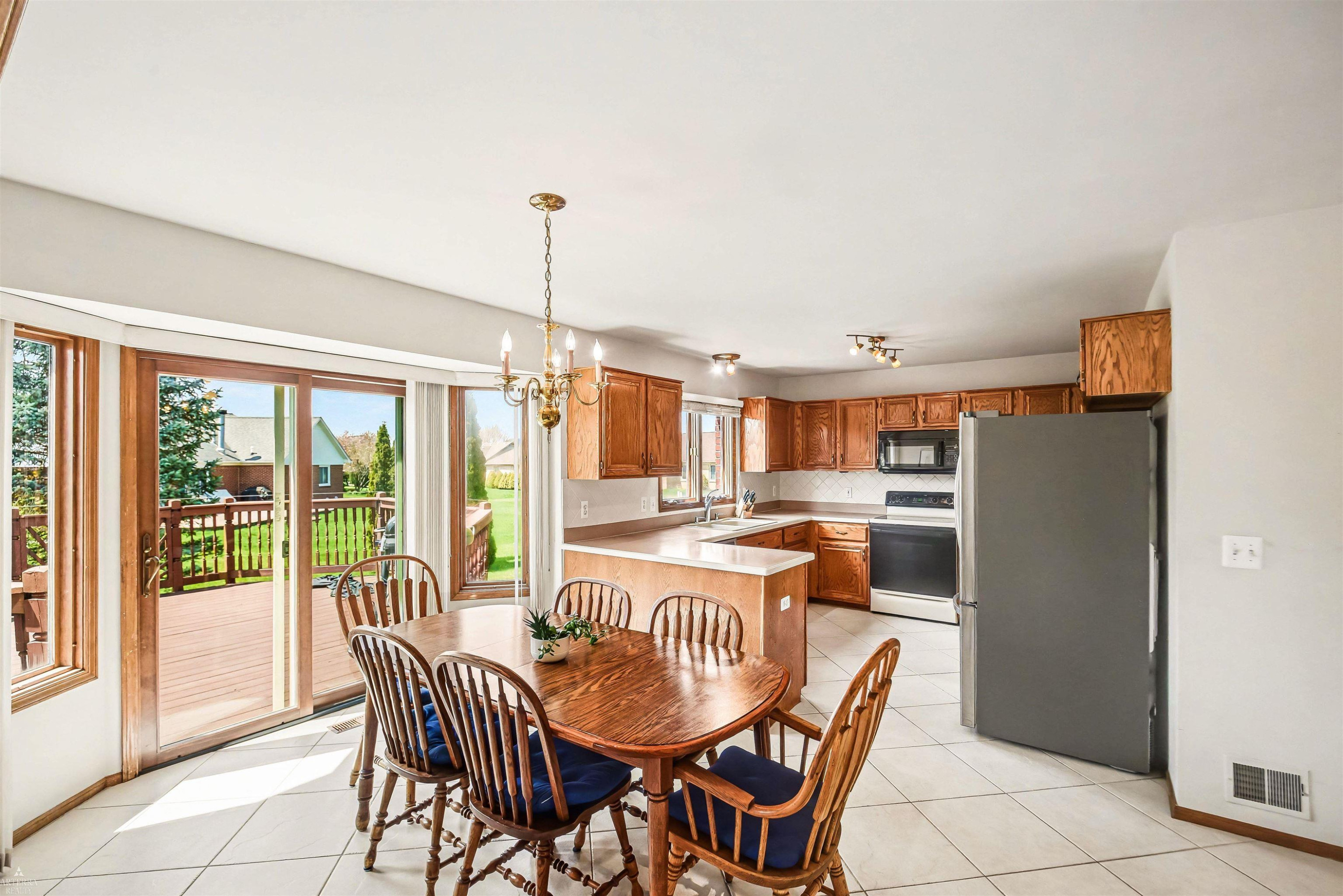 47715 Beacon Square Drive, Macomb, MI 48044 — Photo 8