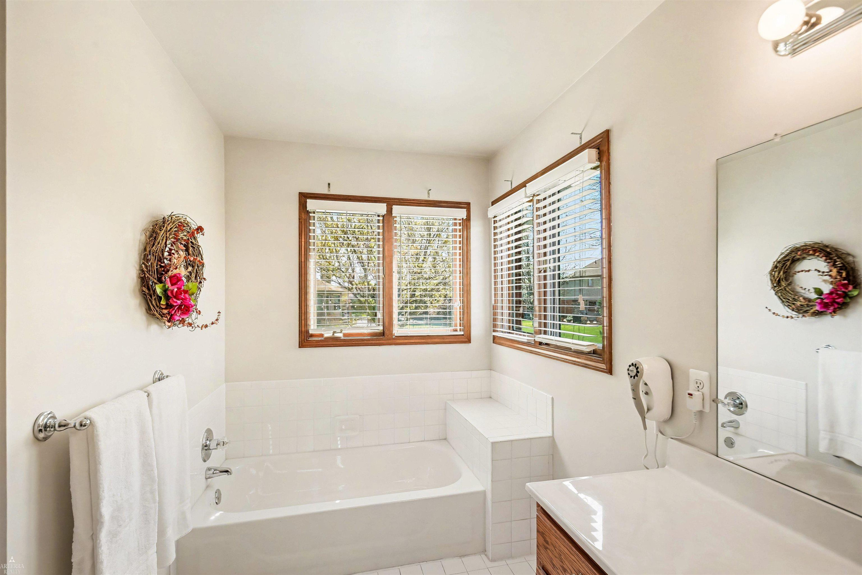 47715 Beacon Square Drive, Macomb, MI 48044 — Photo 15