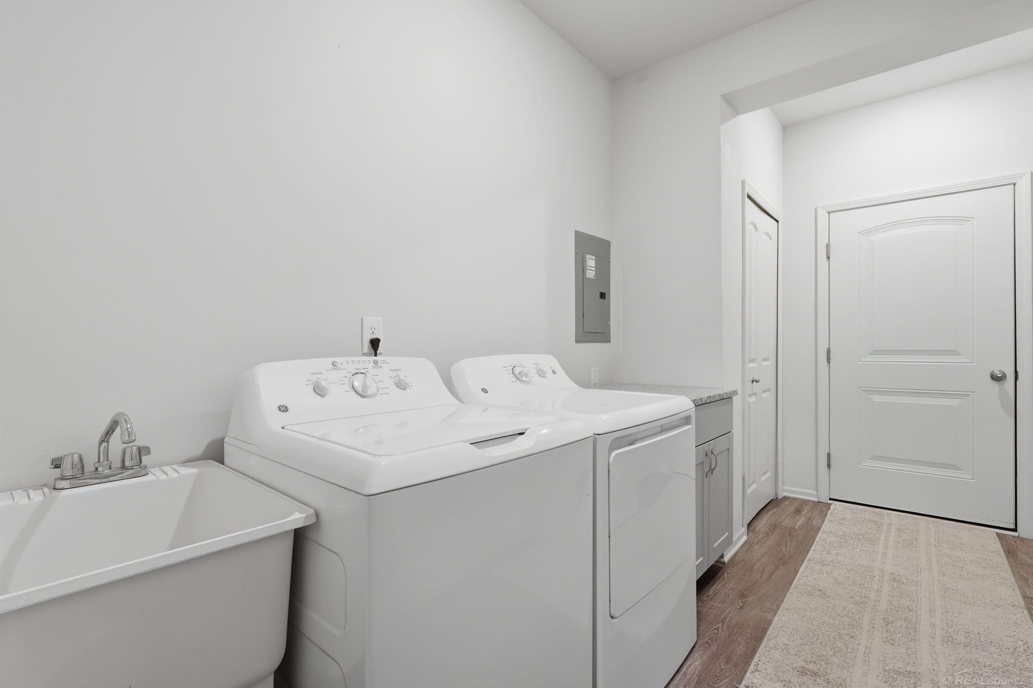 21876 Aberdeen Drive, MI 48402 — Photo 6