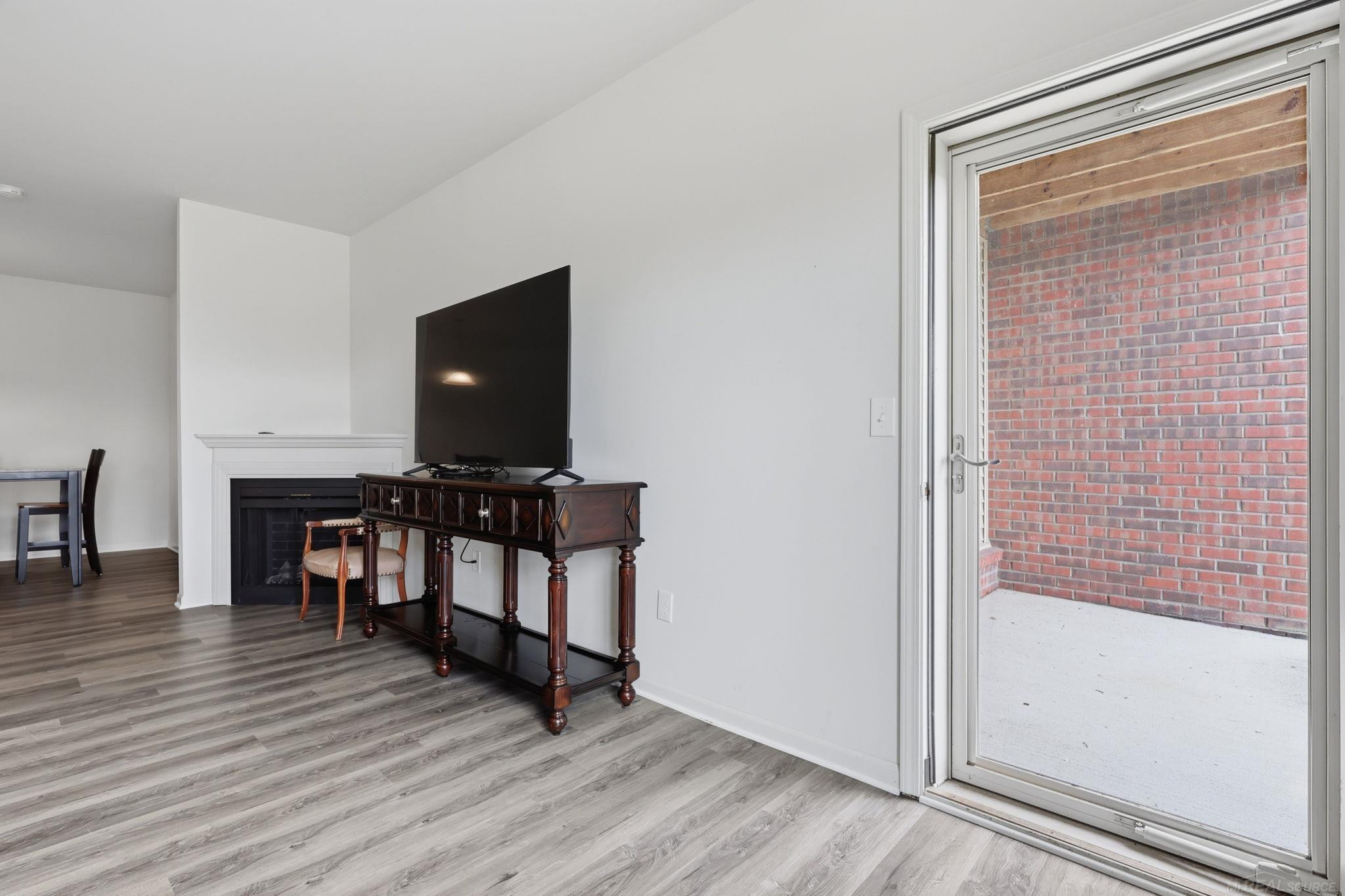 21876 Aberdeen Drive, MI 48402 — Photo 18