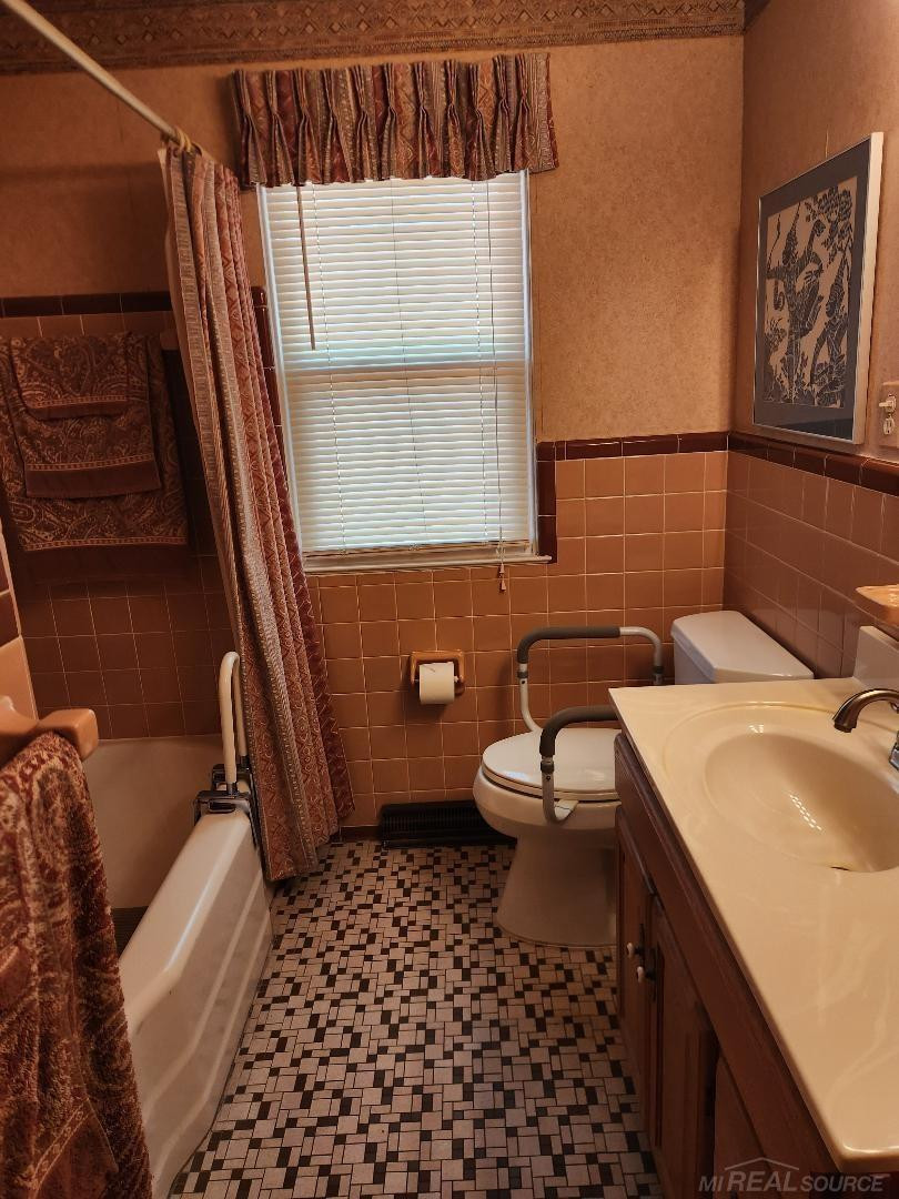 1639 McPherson Street, Port Huron, MI 48060 — Photo 13