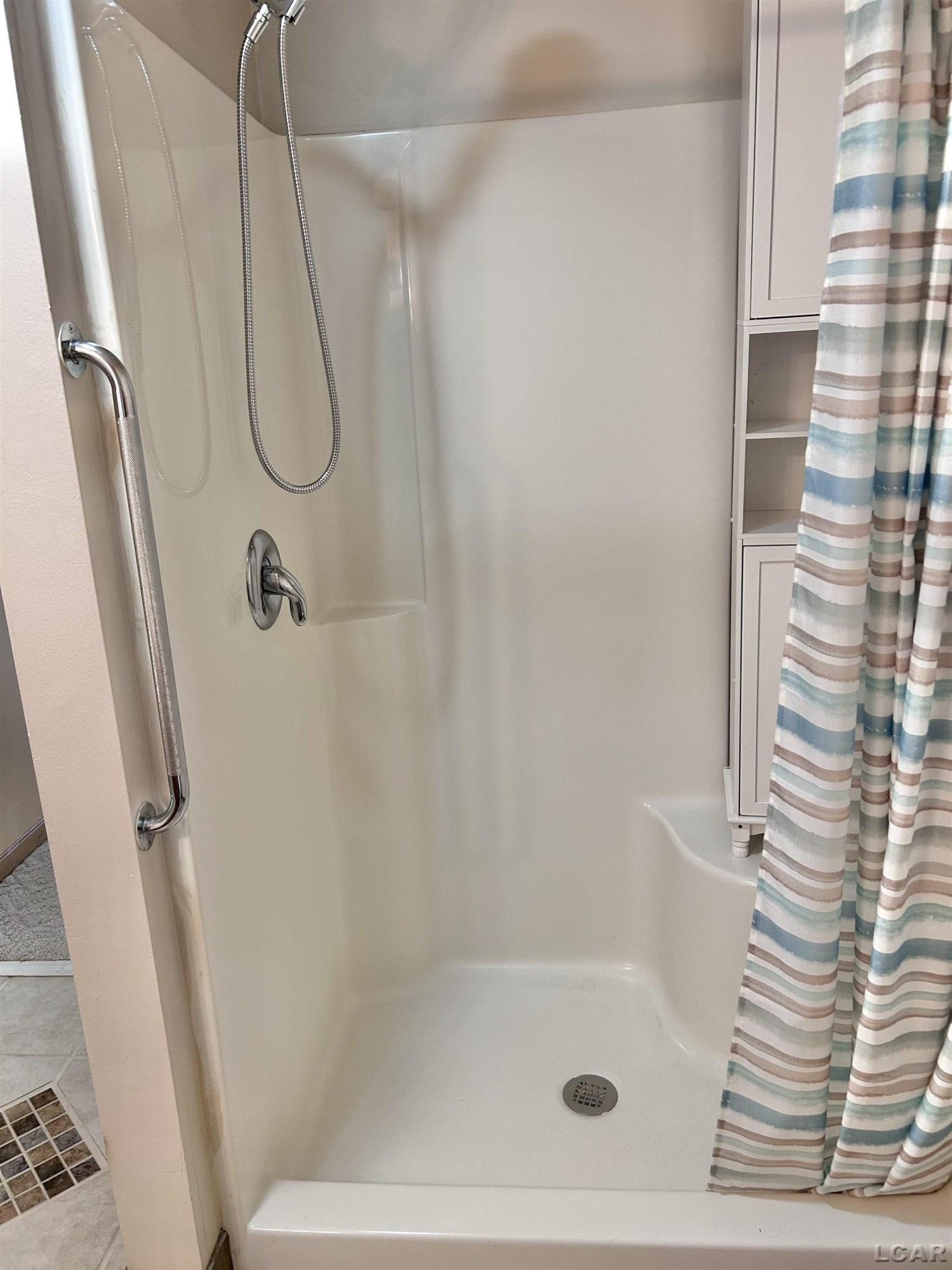 104 Lakewood Drive, Adrian, MI 49221 — Photo 15