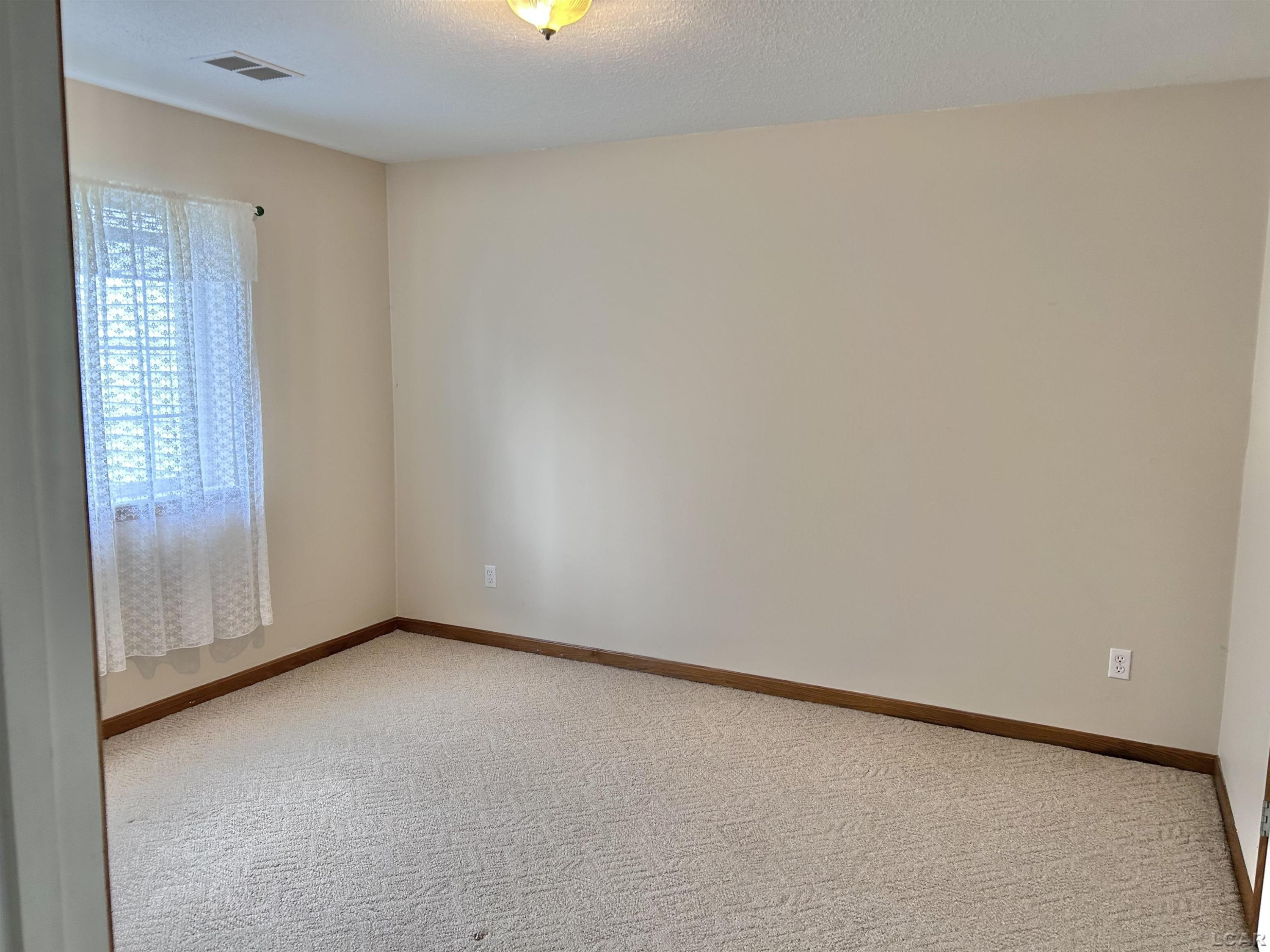 104 Lakewood Drive, Adrian, MI 49221 — Photo 16