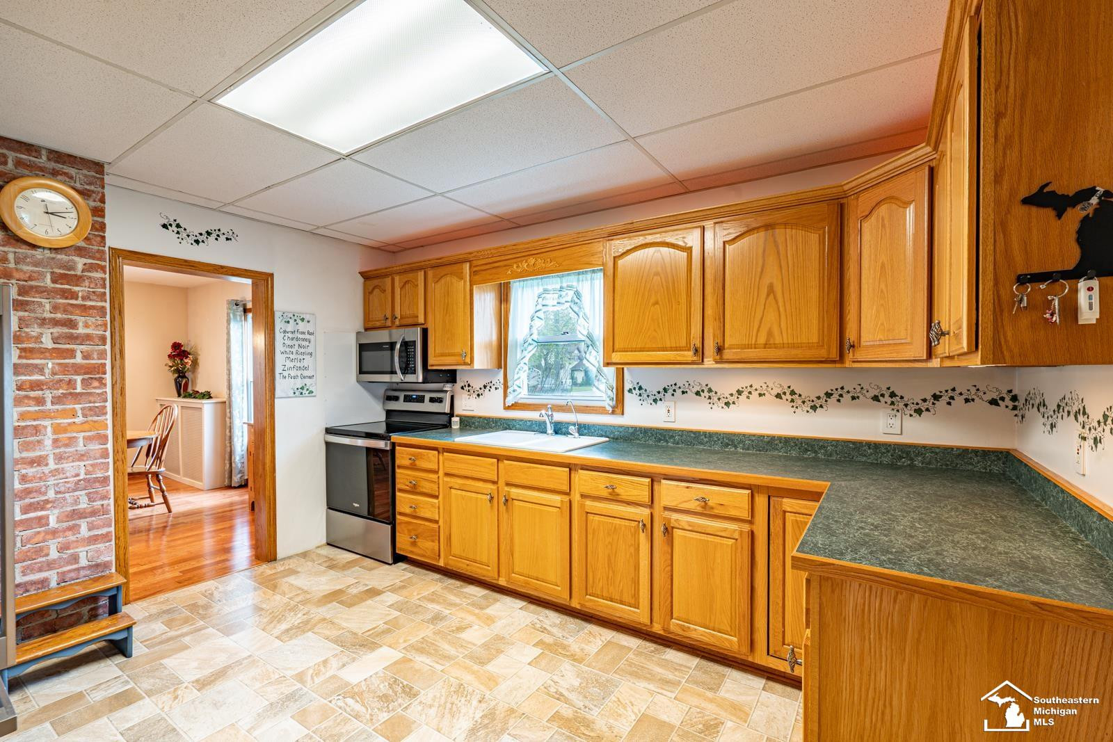2737 Lewis Avenue, Ida, MI 48140 — Photo 4