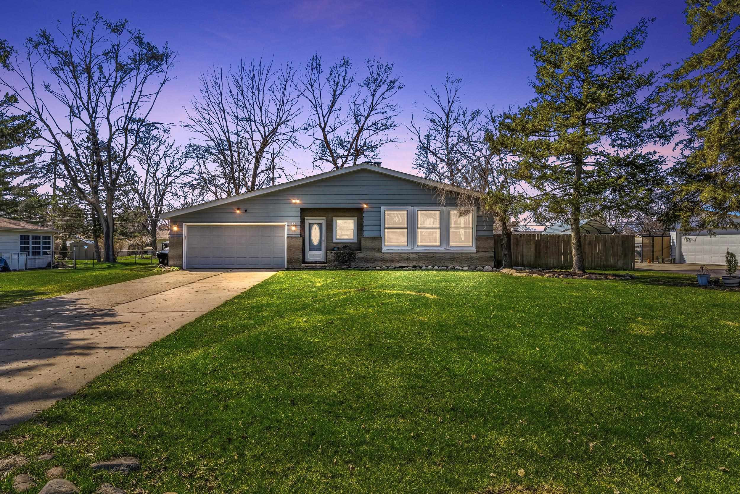 2125 Thistlewood Drive, Burton, MI 48509 — Photo 2