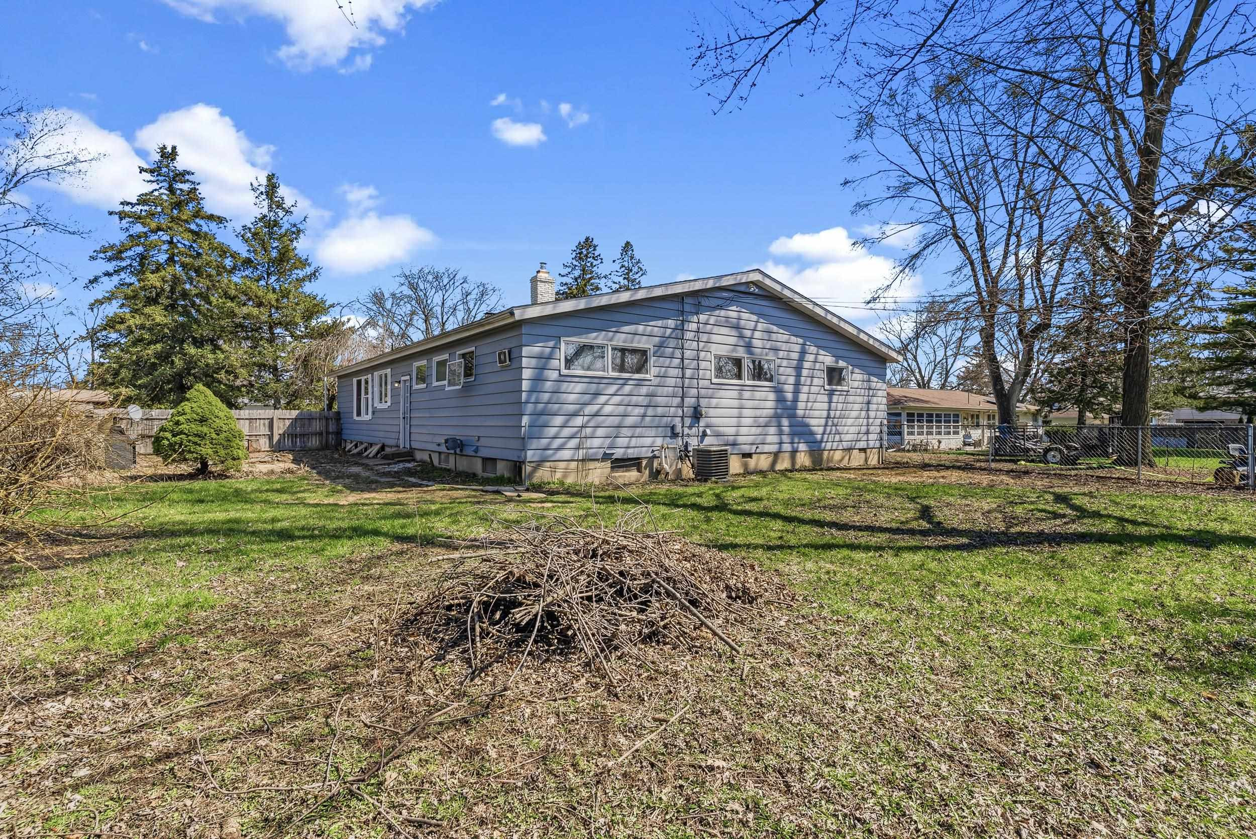 2125 Thistlewood Drive, Burton, MI 48509 — Photo 33