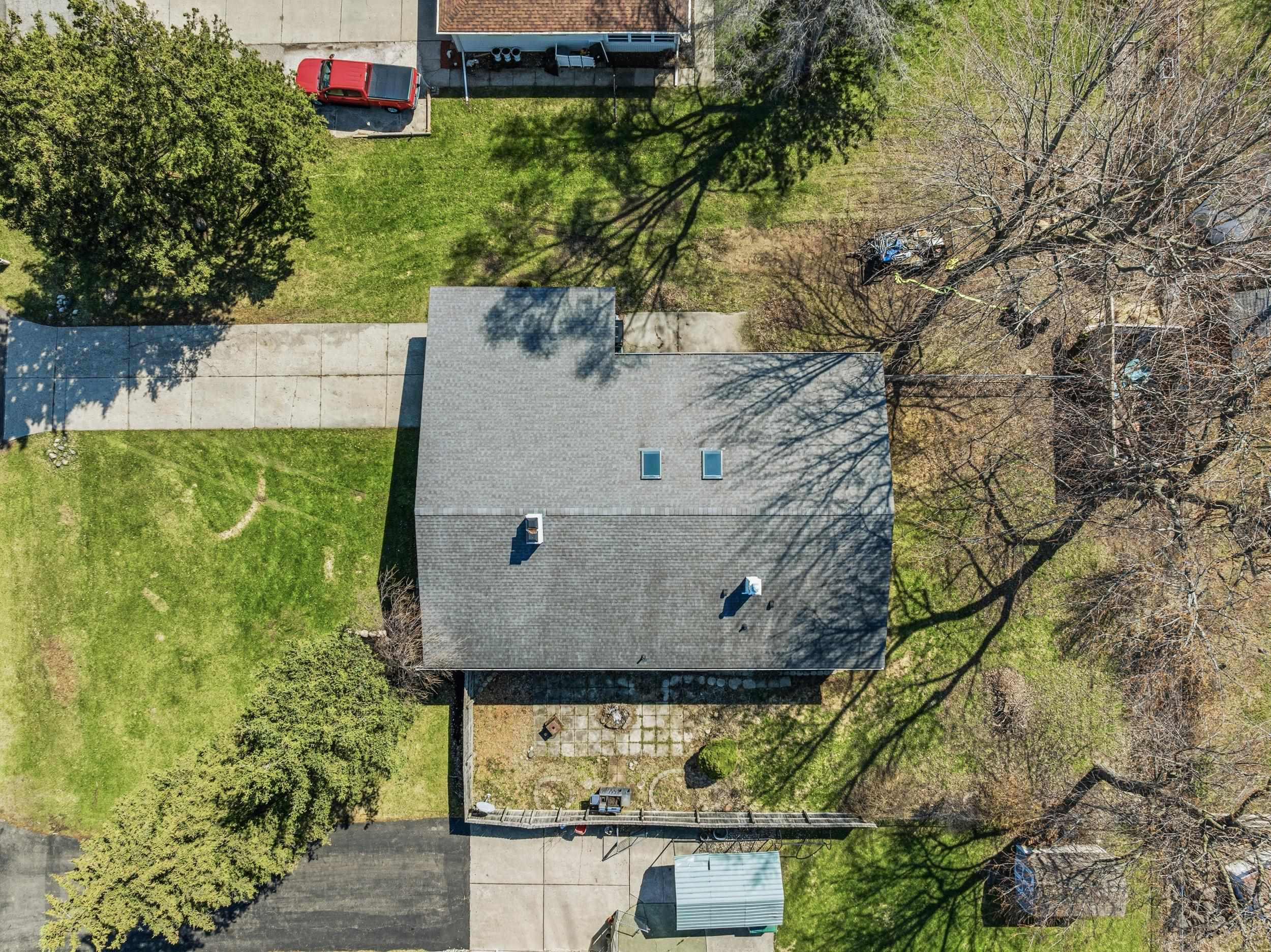 2125 Thistlewood Drive, Burton, MI 48509 — Photo 36