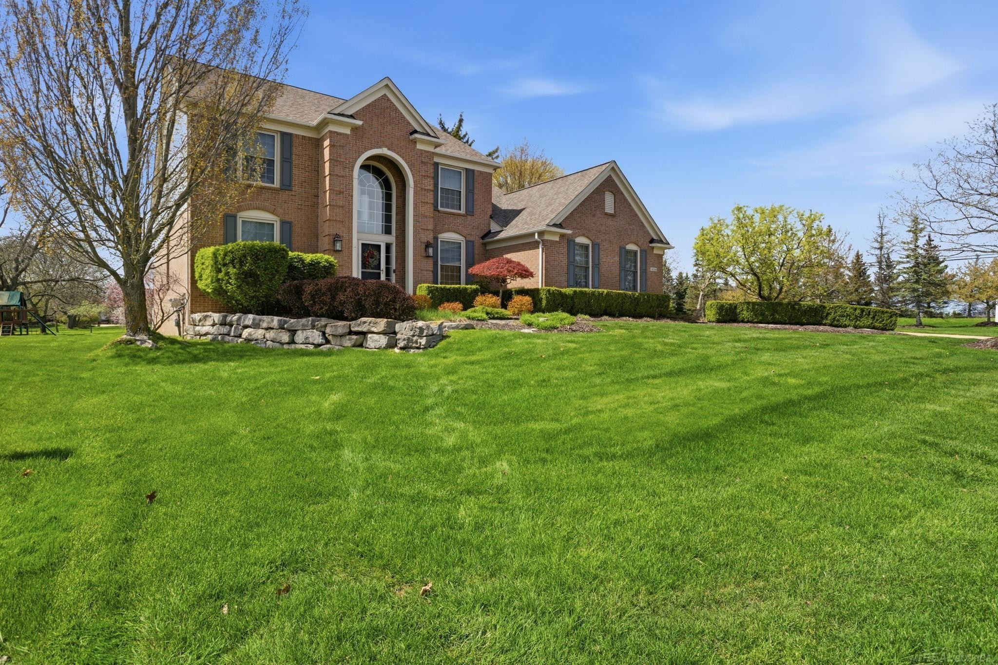 4030 Holly Lane, MI 48306 — Photo 2