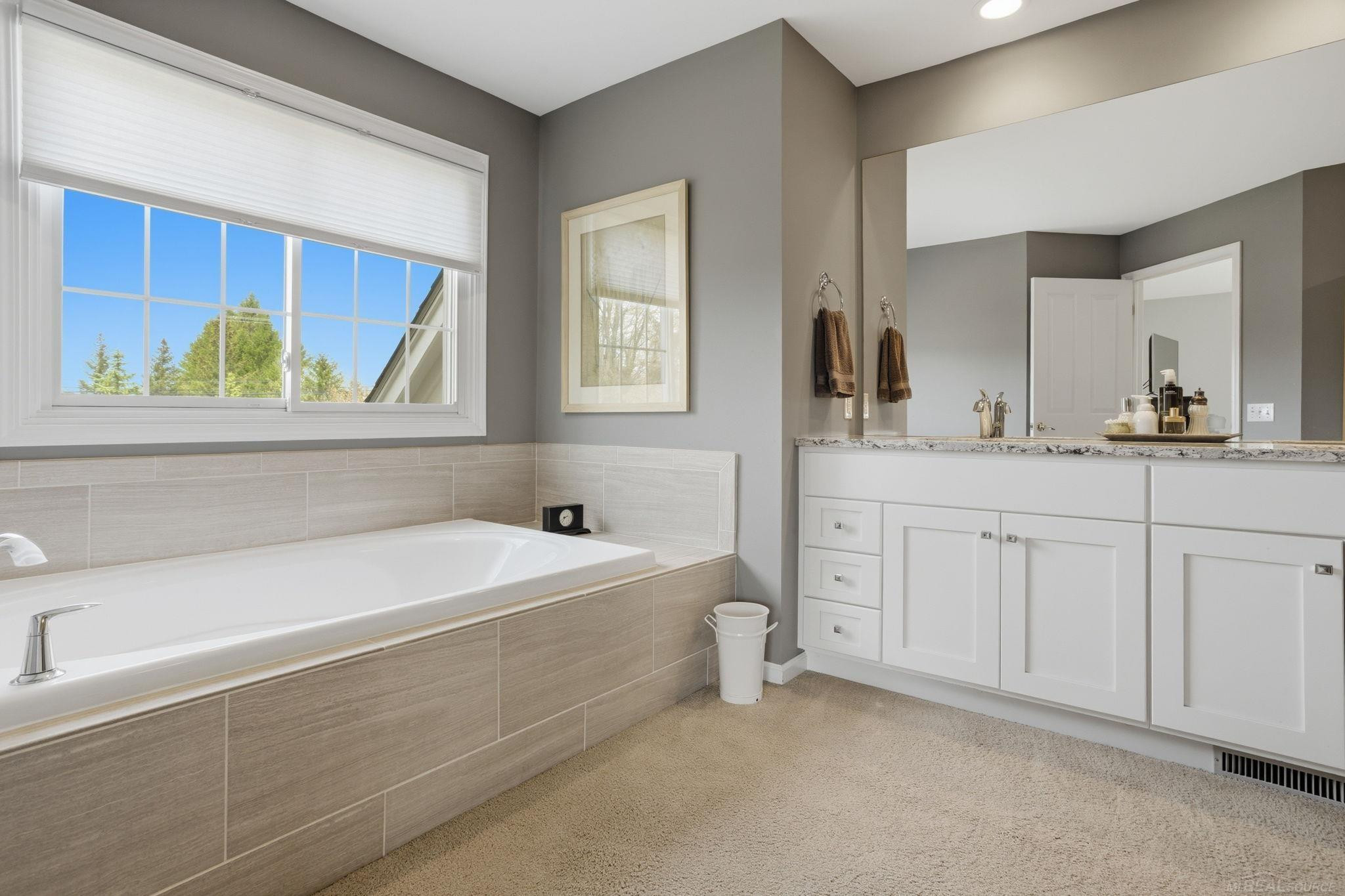 4030 Holly Lane, MI 48306 — Photo 25