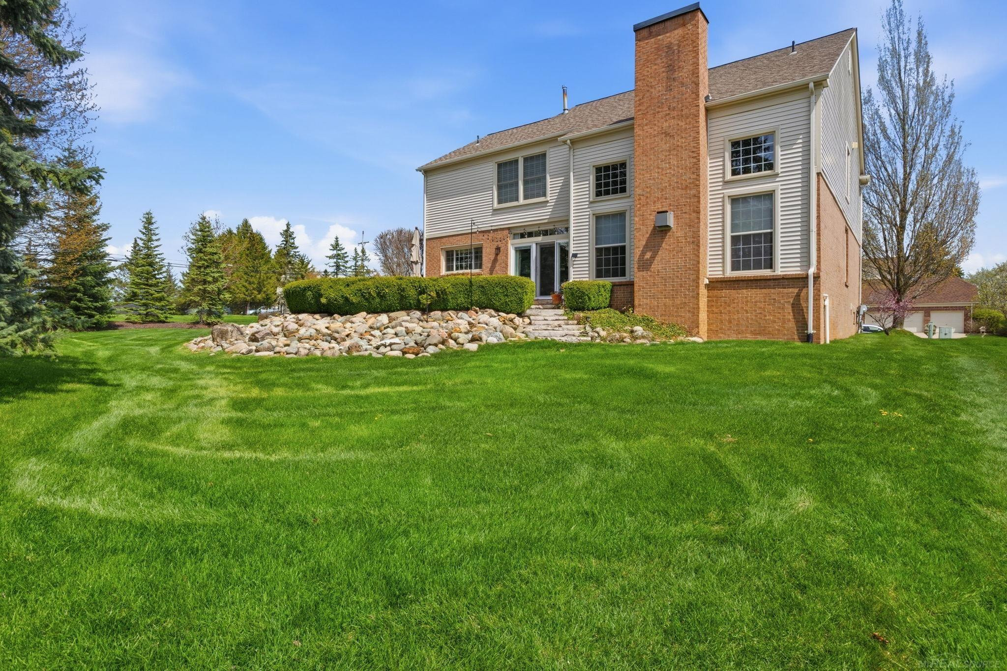 4030 Holly Lane, MI 48306 — Photo 33