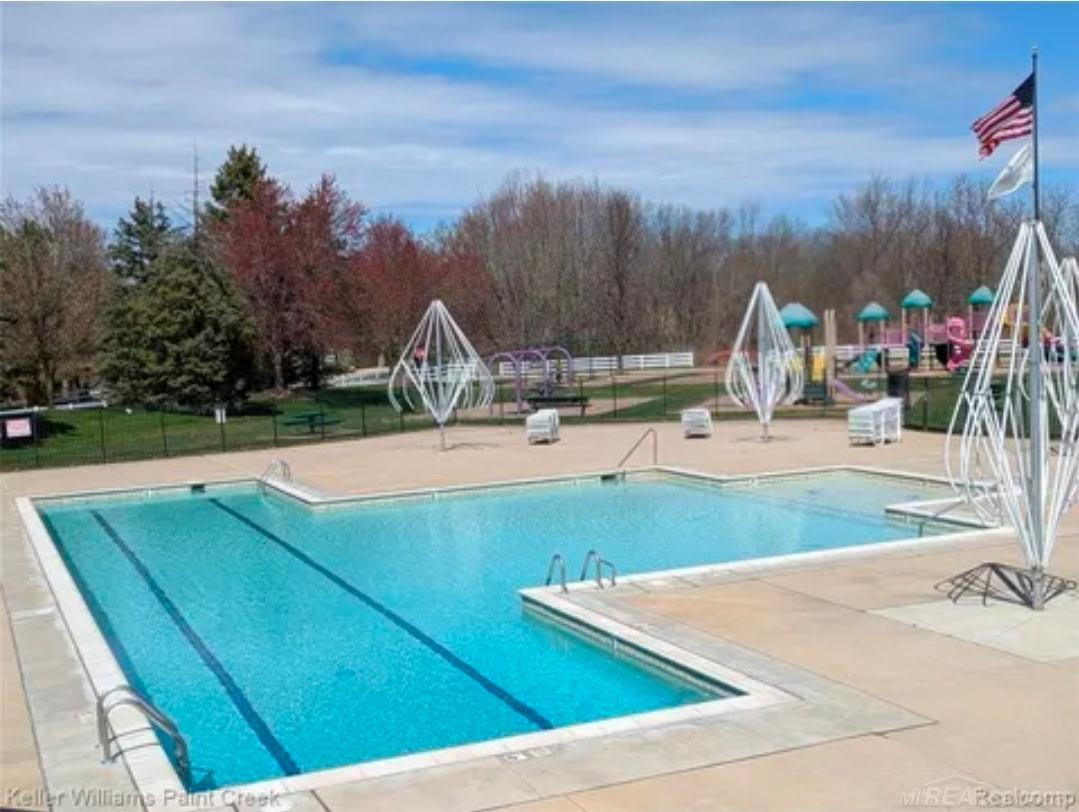 4030 Holly Lane, MI 48306 — Photo 36