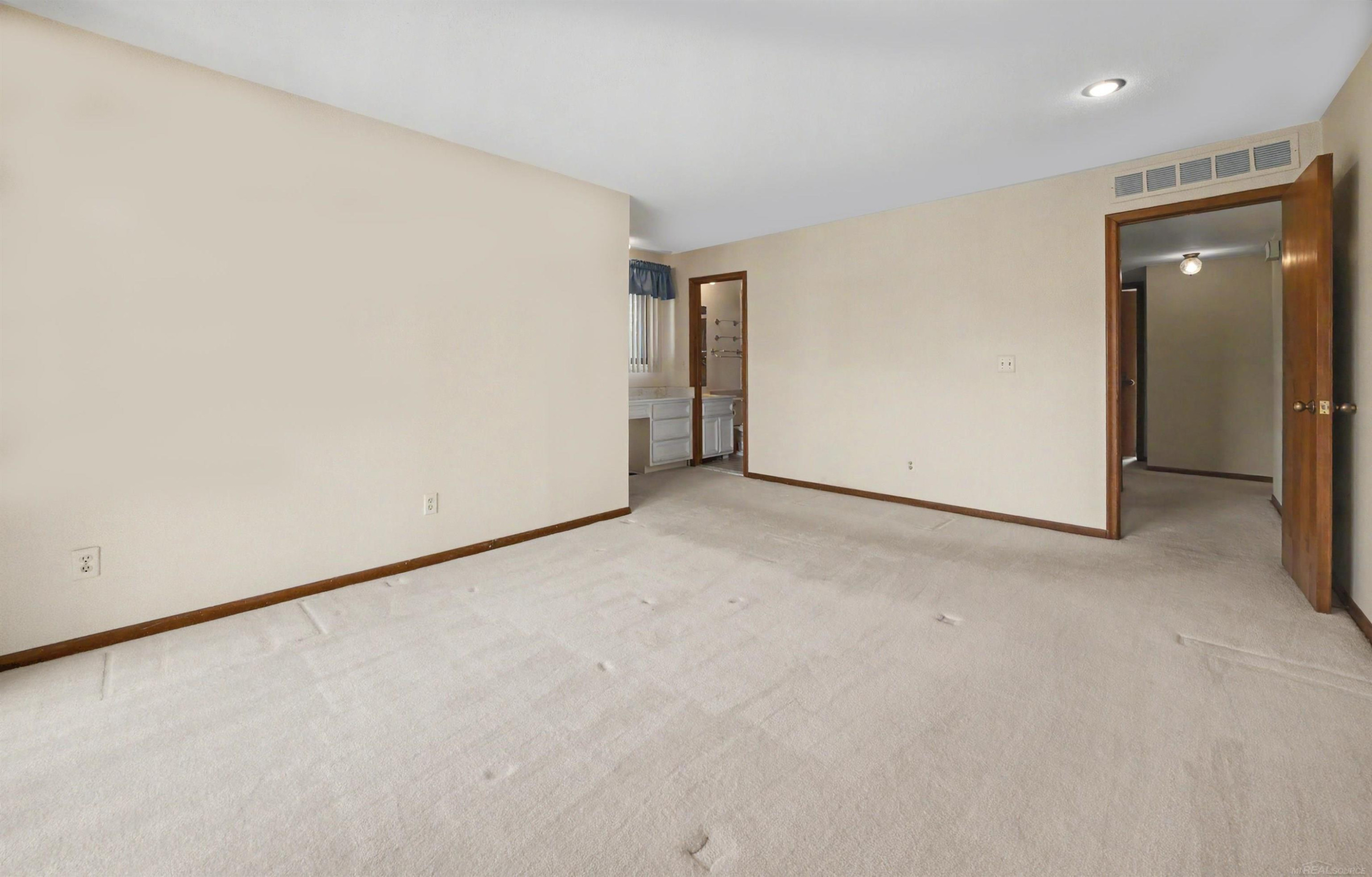 7310 Parklane Street, MI 48001 — Photo 36