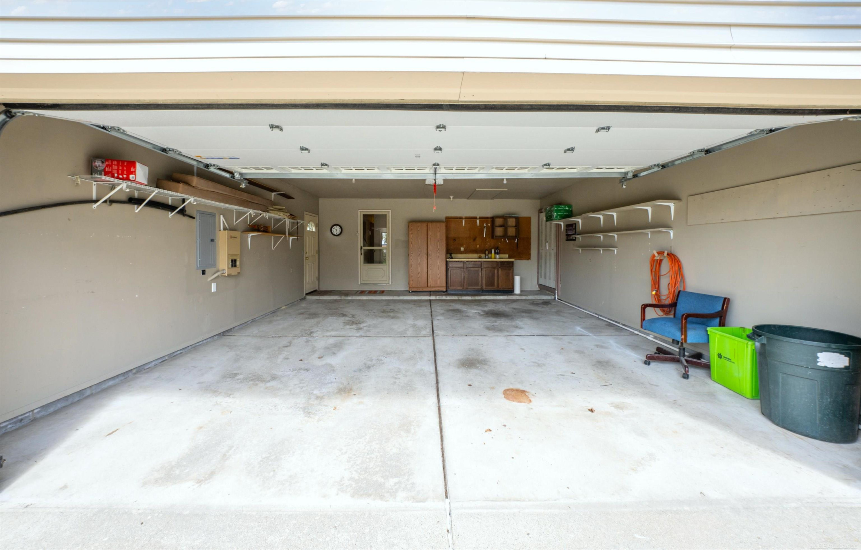 7310 Parklane Street, MI 48001 — Photo 39