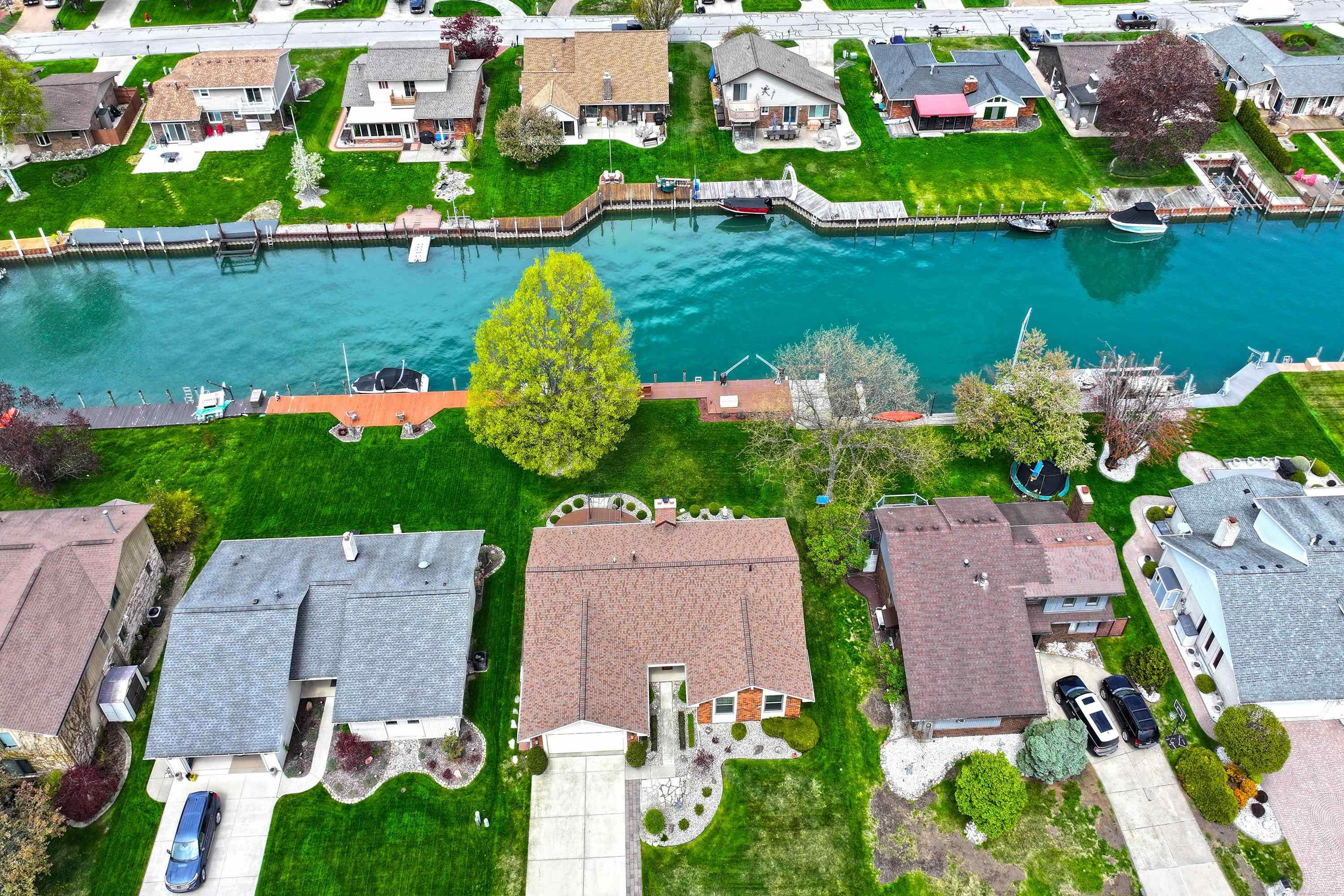 7310 Parklane Street, MI 48001 — Photo 43