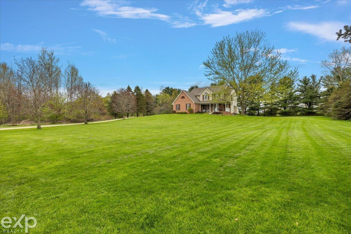 1958 Deer Run Lane, Leonard, MI 48367 — Photo 18