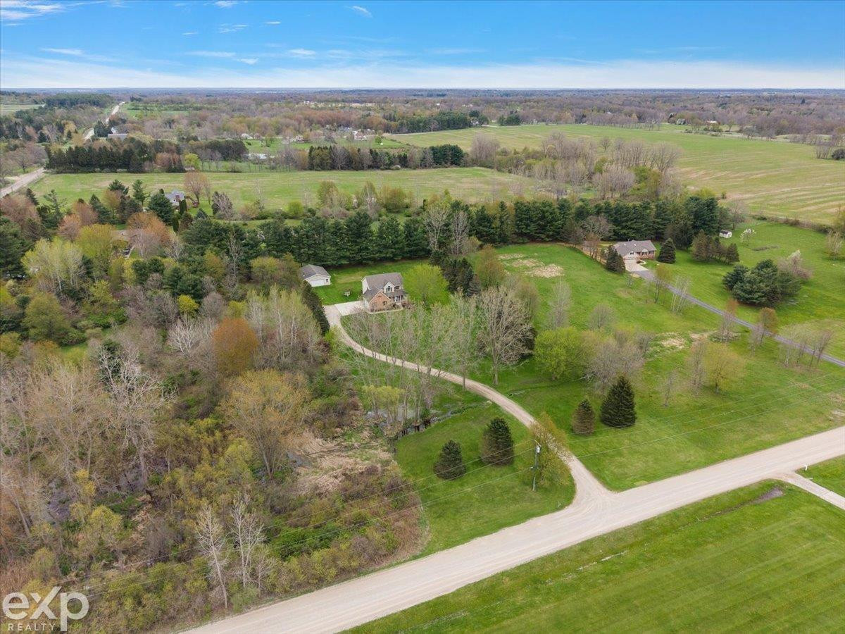 1958 Deer Run Lane, Leonard, MI 48367 — Photo 21