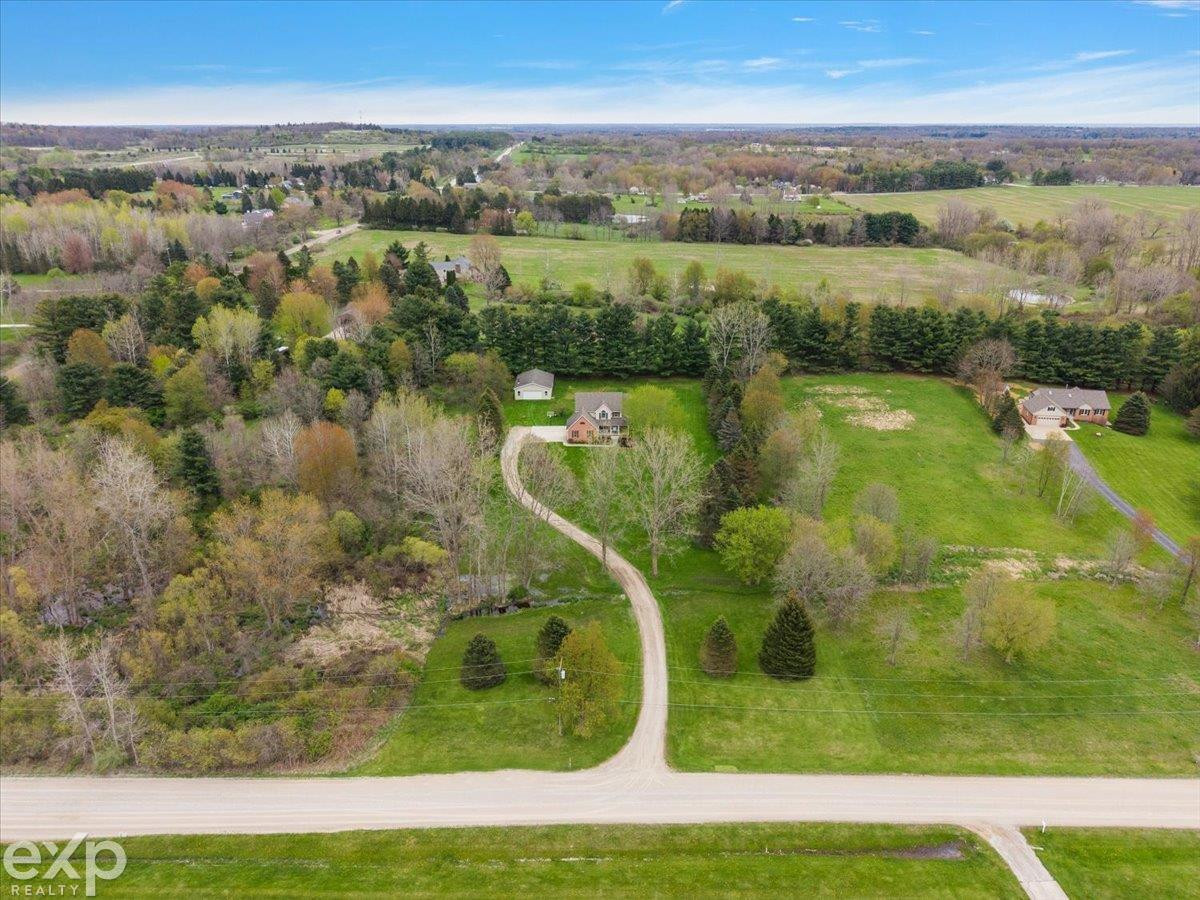 1958 Deer Run Lane, Leonard, MI 48367 — Photo 22