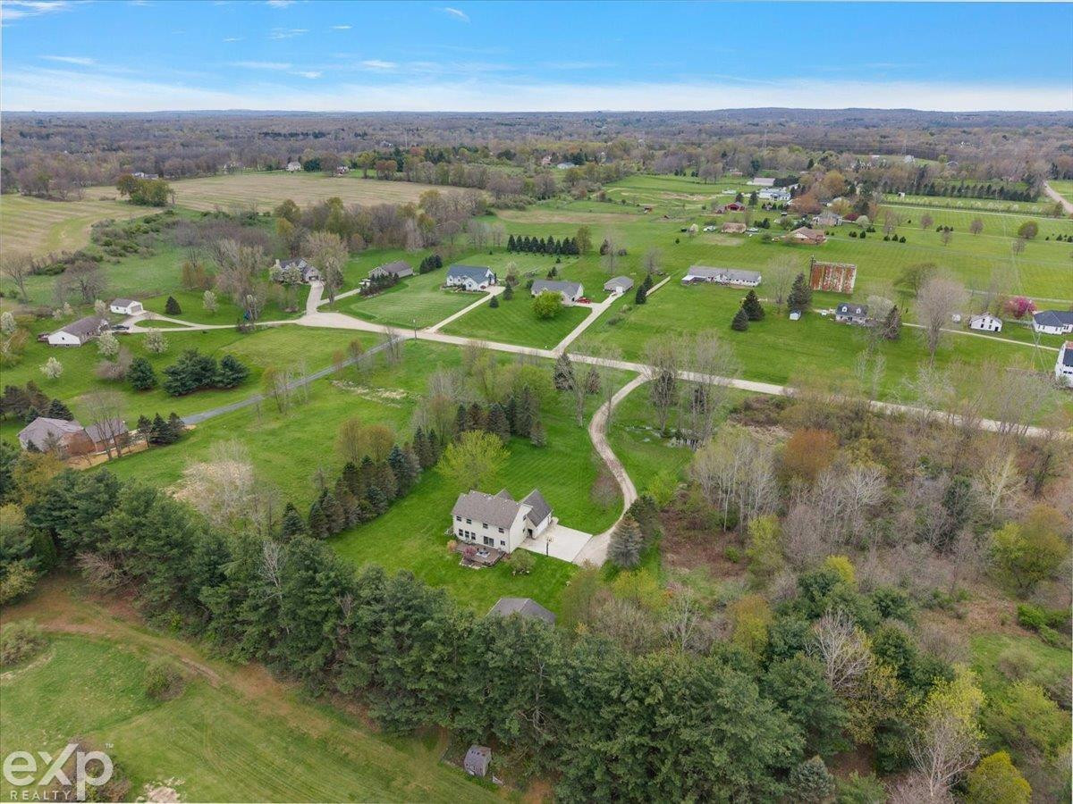1958 Deer Run Lane, Leonard, MI 48367 — Photo 29