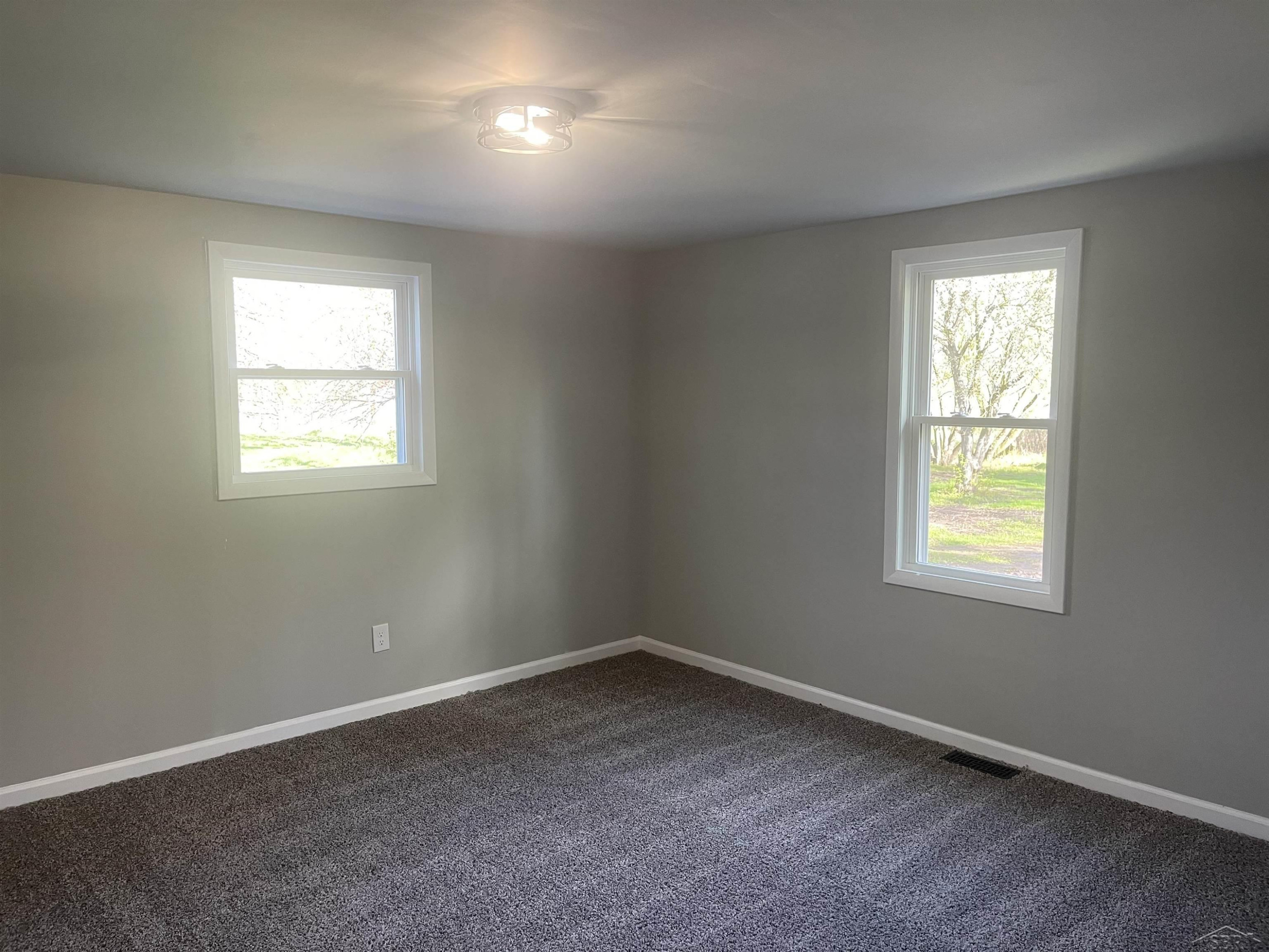 1329 E Isabella Road, Midland, MI 48640 — Photo 11