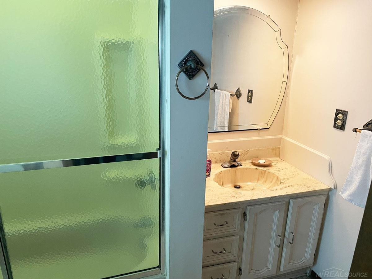 5639 Heathdale Avenue, Warren, MI 48092 — Photo 14