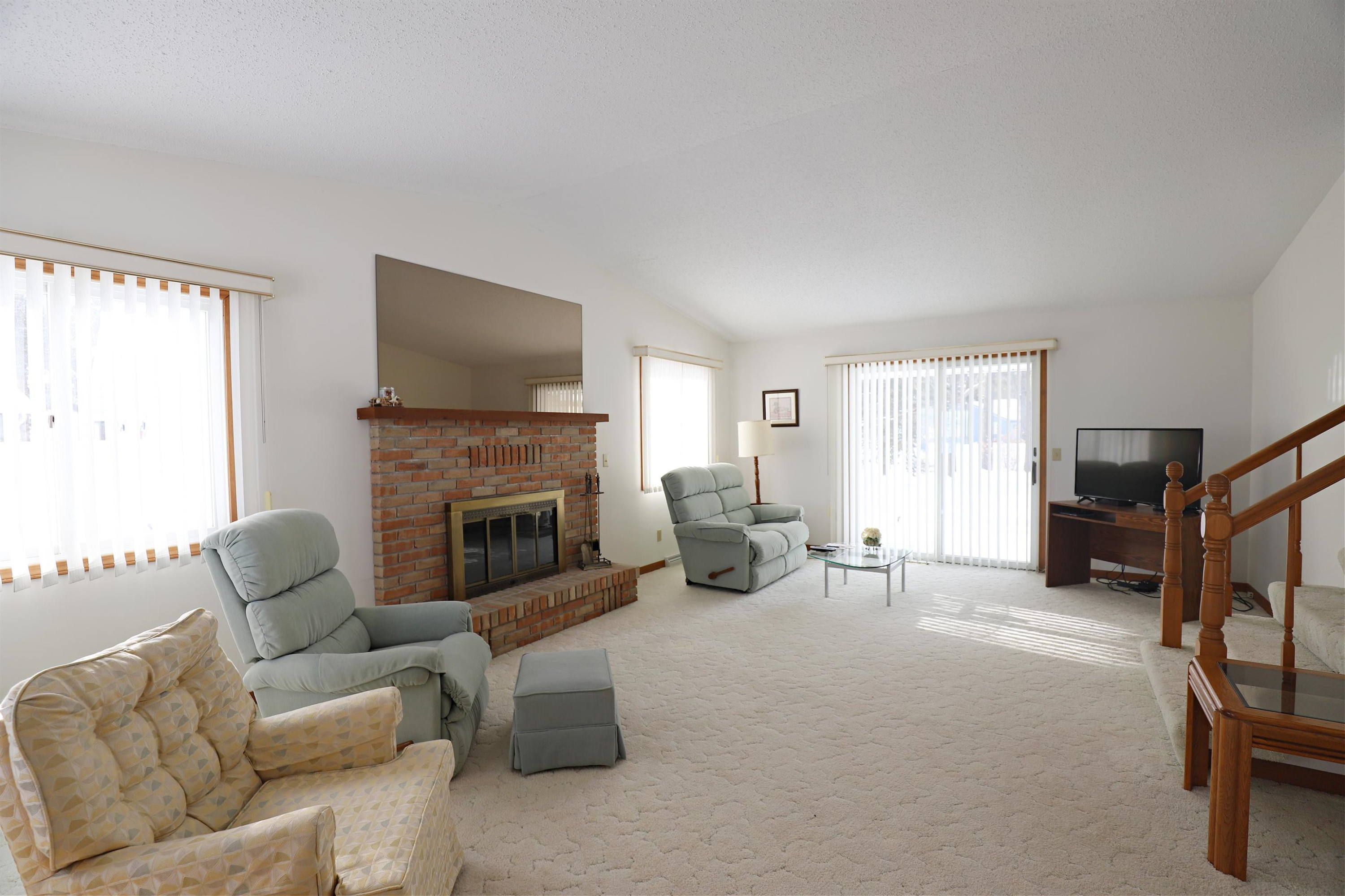 725 S Crescent Avenue, Au Gres, MI 48703 — Photo 4
