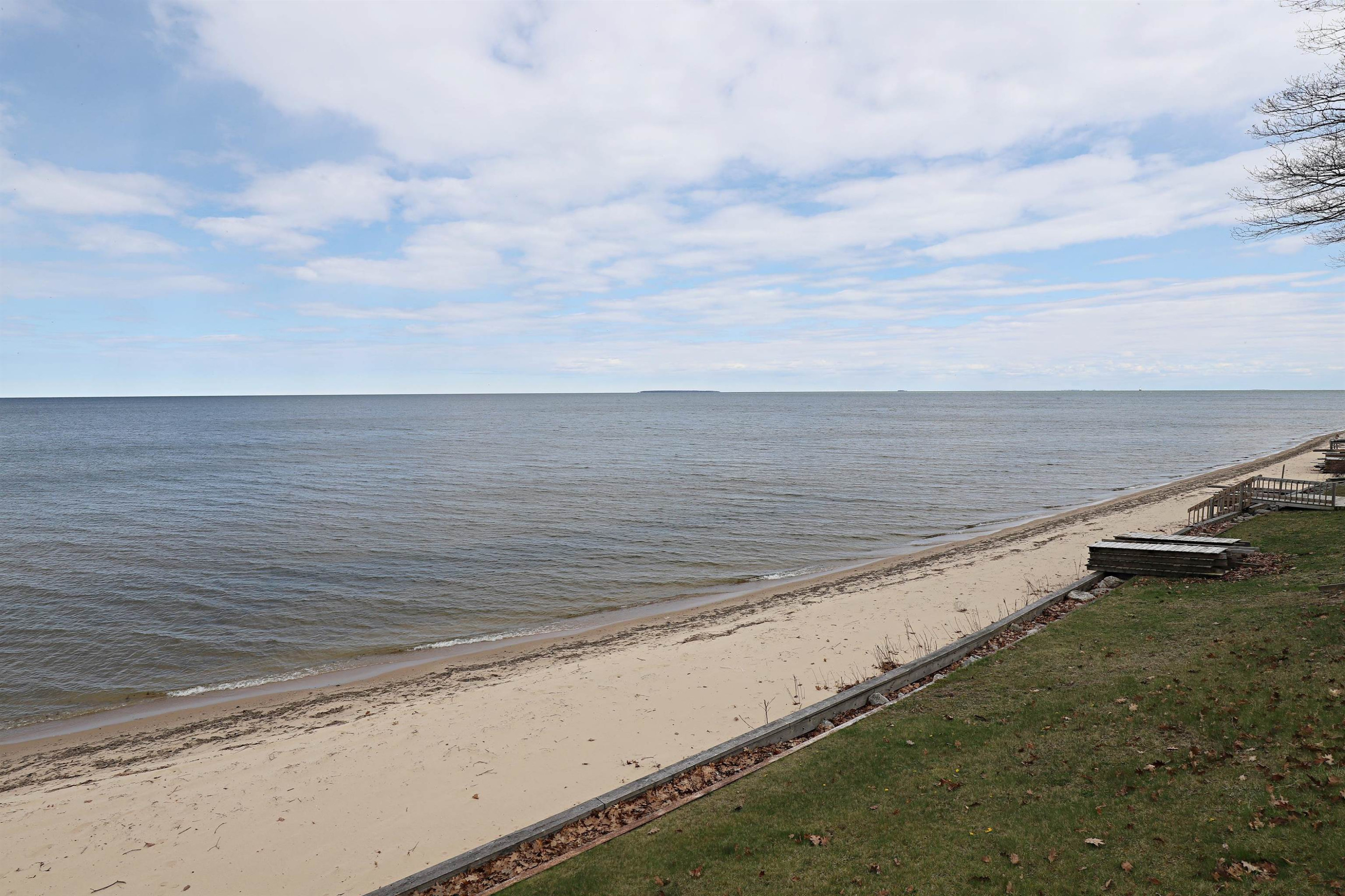 725 S Crescent Avenue, Au Gres, MI 48703 — Photo 28
