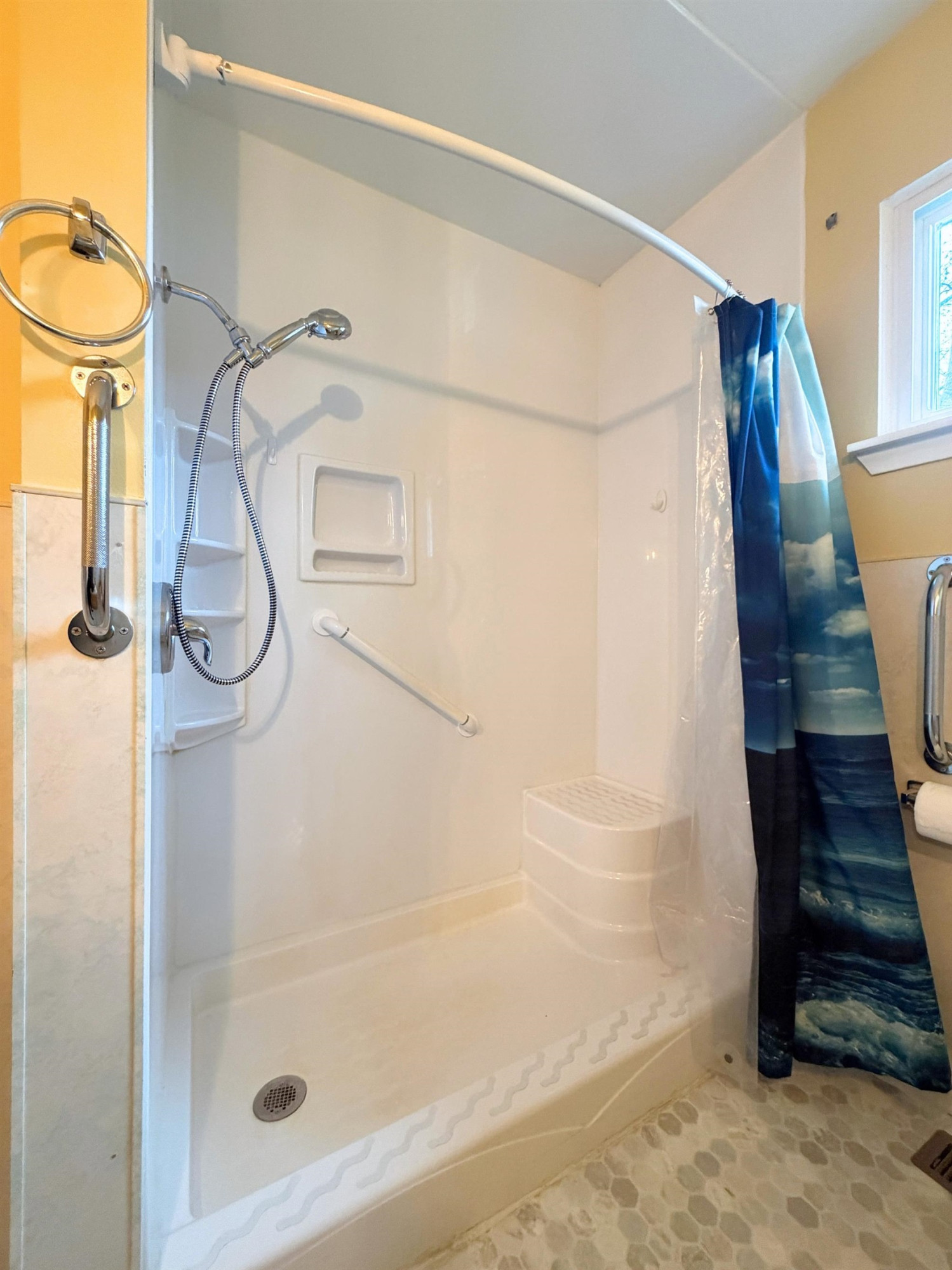 1920 Circle Drive, MI 48733 — Photo 18