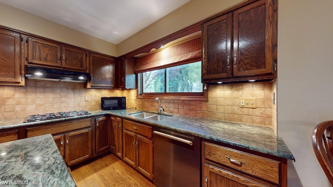 13861 Timberview Drive, Shelby Twp, MI 48315 — Photo 13