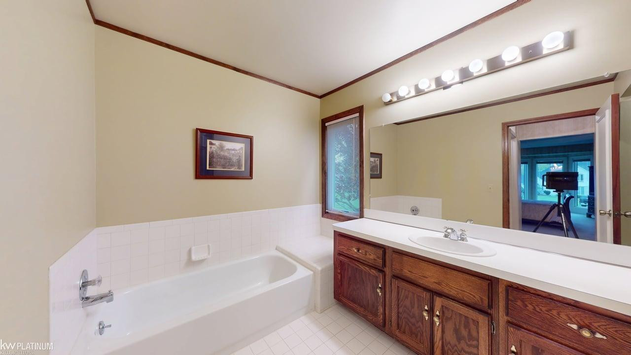 13861 Timberview Drive, Shelby Twp, MI 48315 — Photo 30