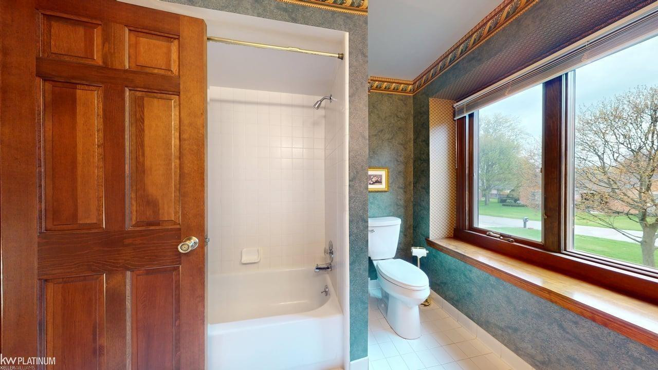 13861 Timberview Drive, Shelby Twp, MI 48315 — Photo 44