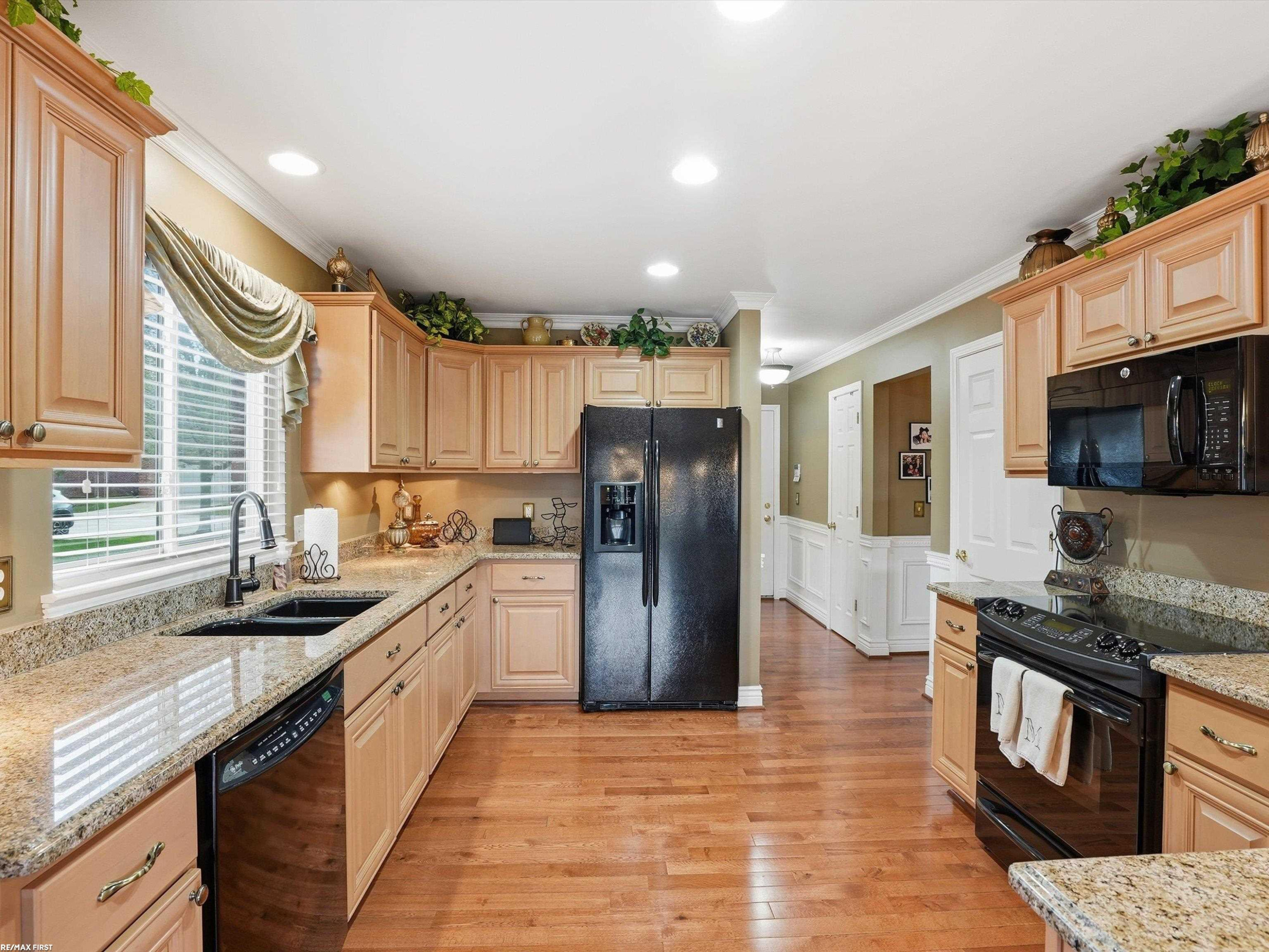 6181 Pond Drive, Washington, MI — Photo 15