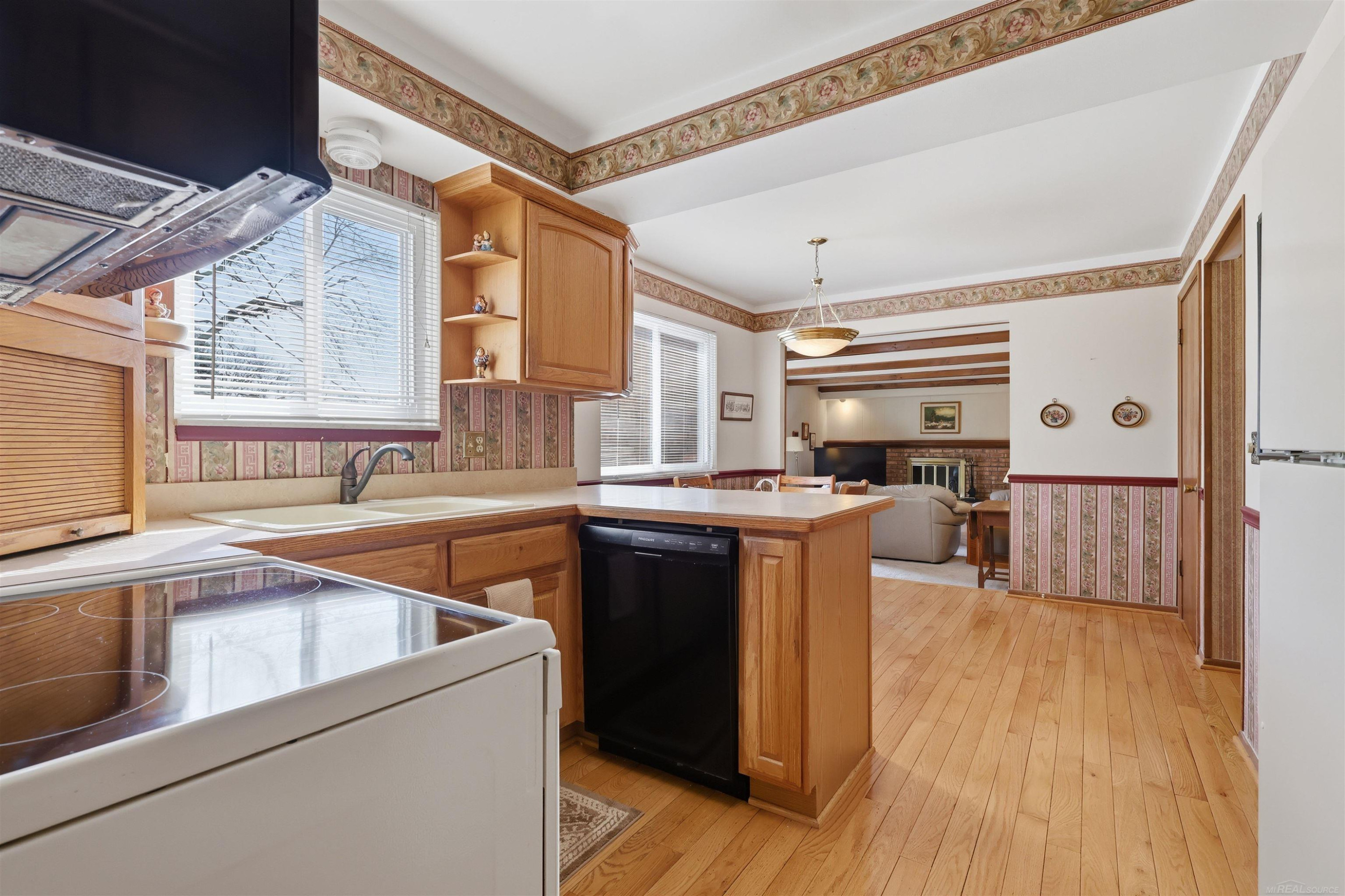 53236 Bancroft Drive, Shelby Twp, MI 48316 — Photo 16
