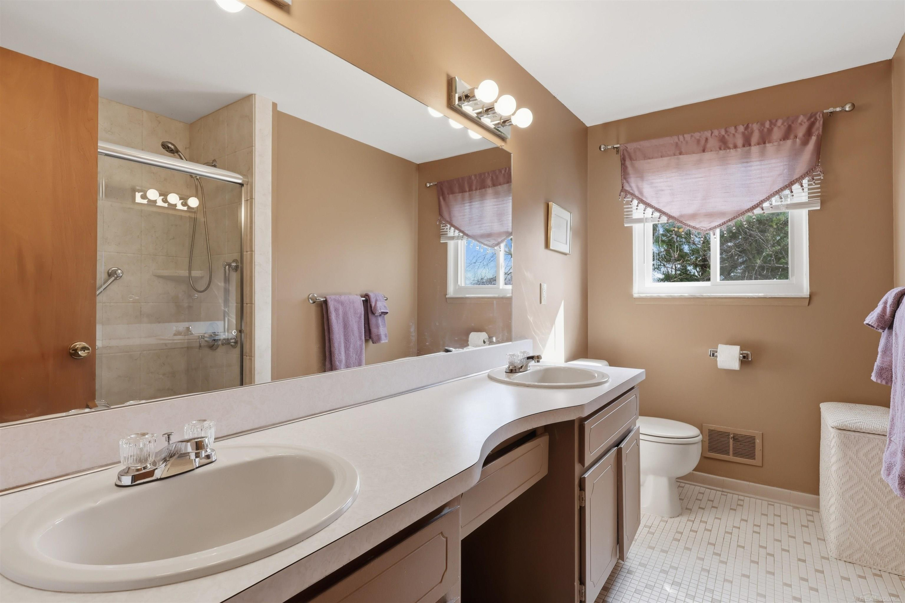 53236 Bancroft Drive, Shelby Twp, MI 48316 — Photo 21