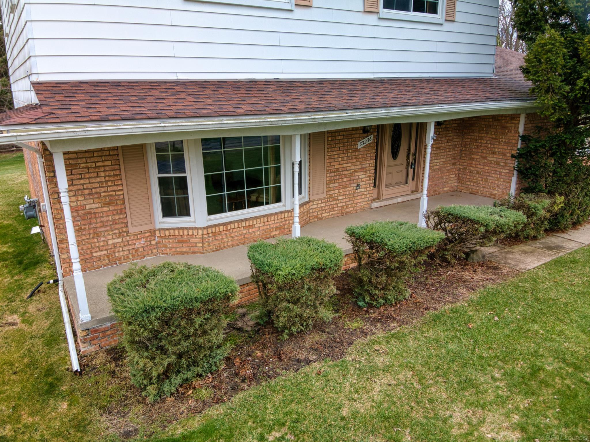 53236 Bancroft Drive, Shelby Twp, MI 48316 — Photo 38